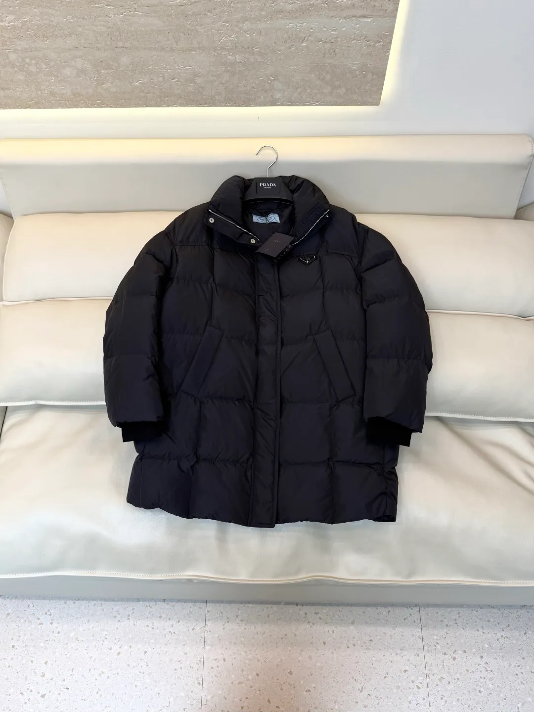 Куртки И Пуховики Женские Prada 18226363