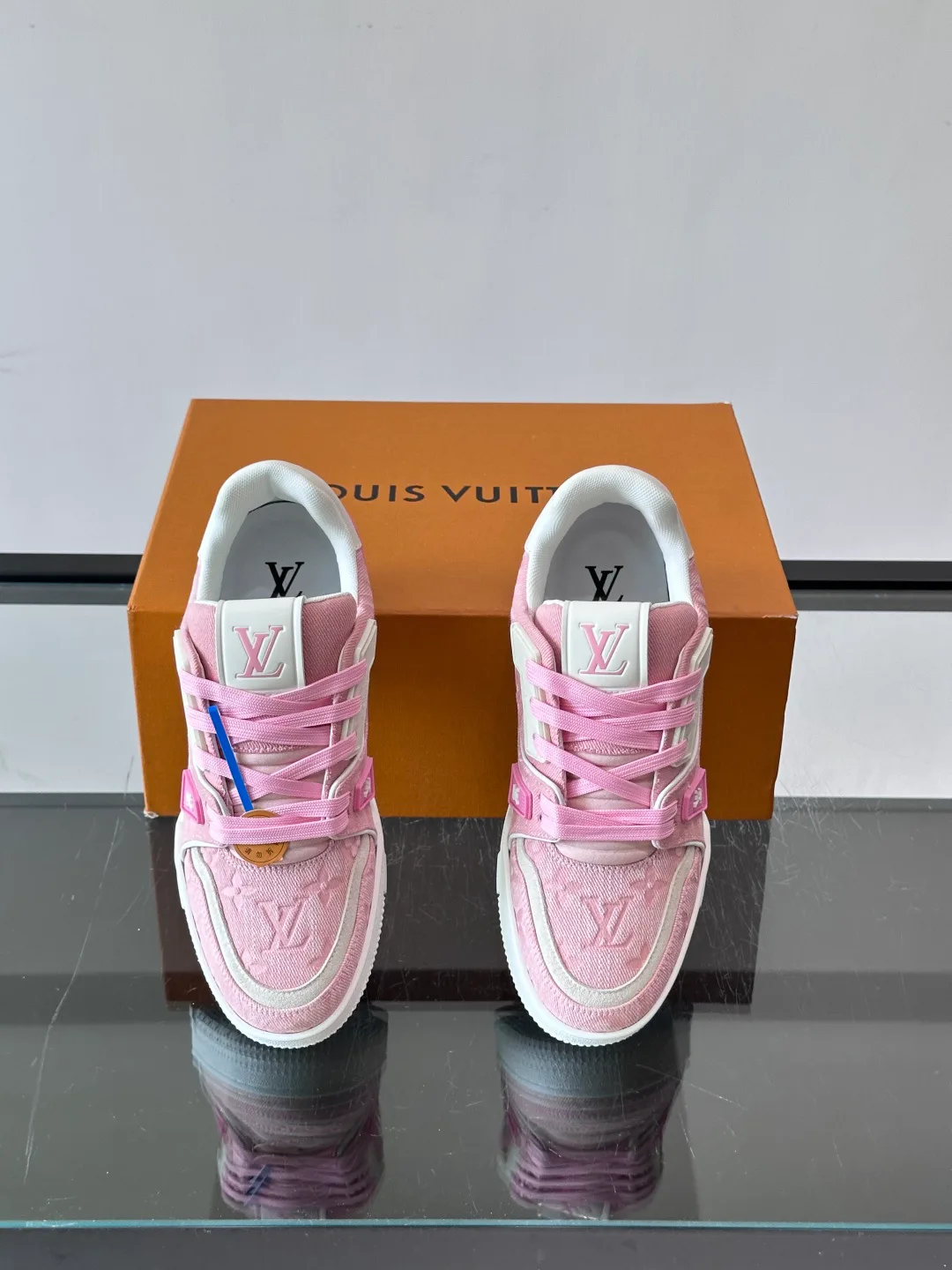 Кроссовки Мужские Louis Vuitton 17638791