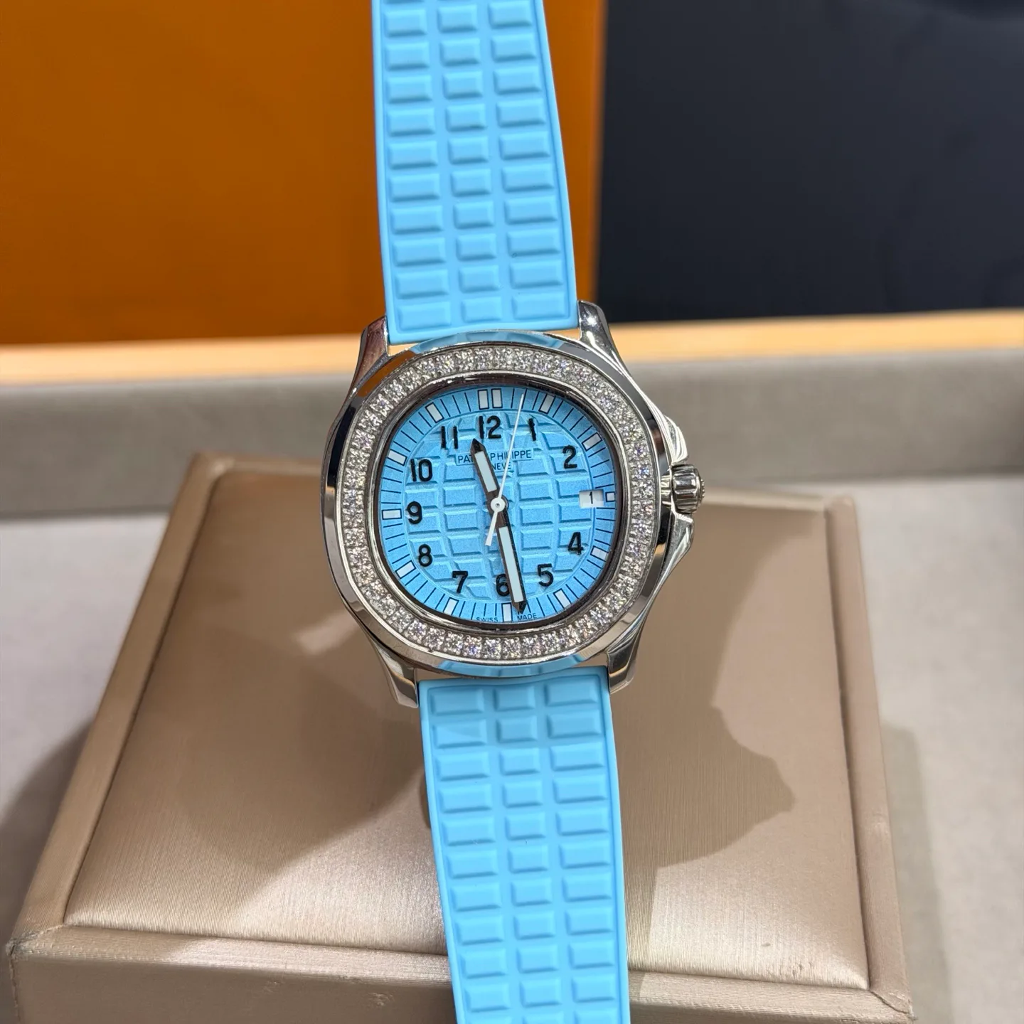 Часы Женские Patek Philippe 17800707