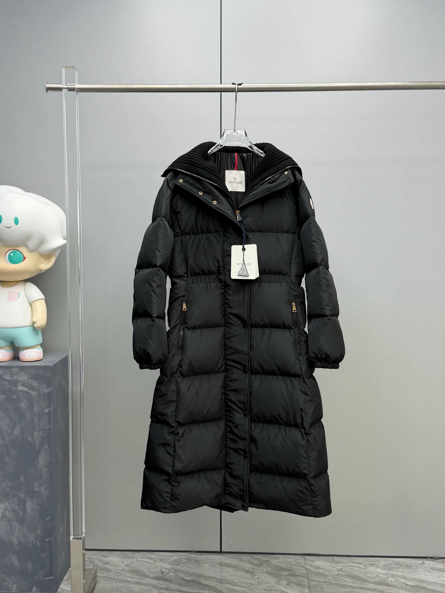 Куртки И Пуховики Женские Moncler 18111777