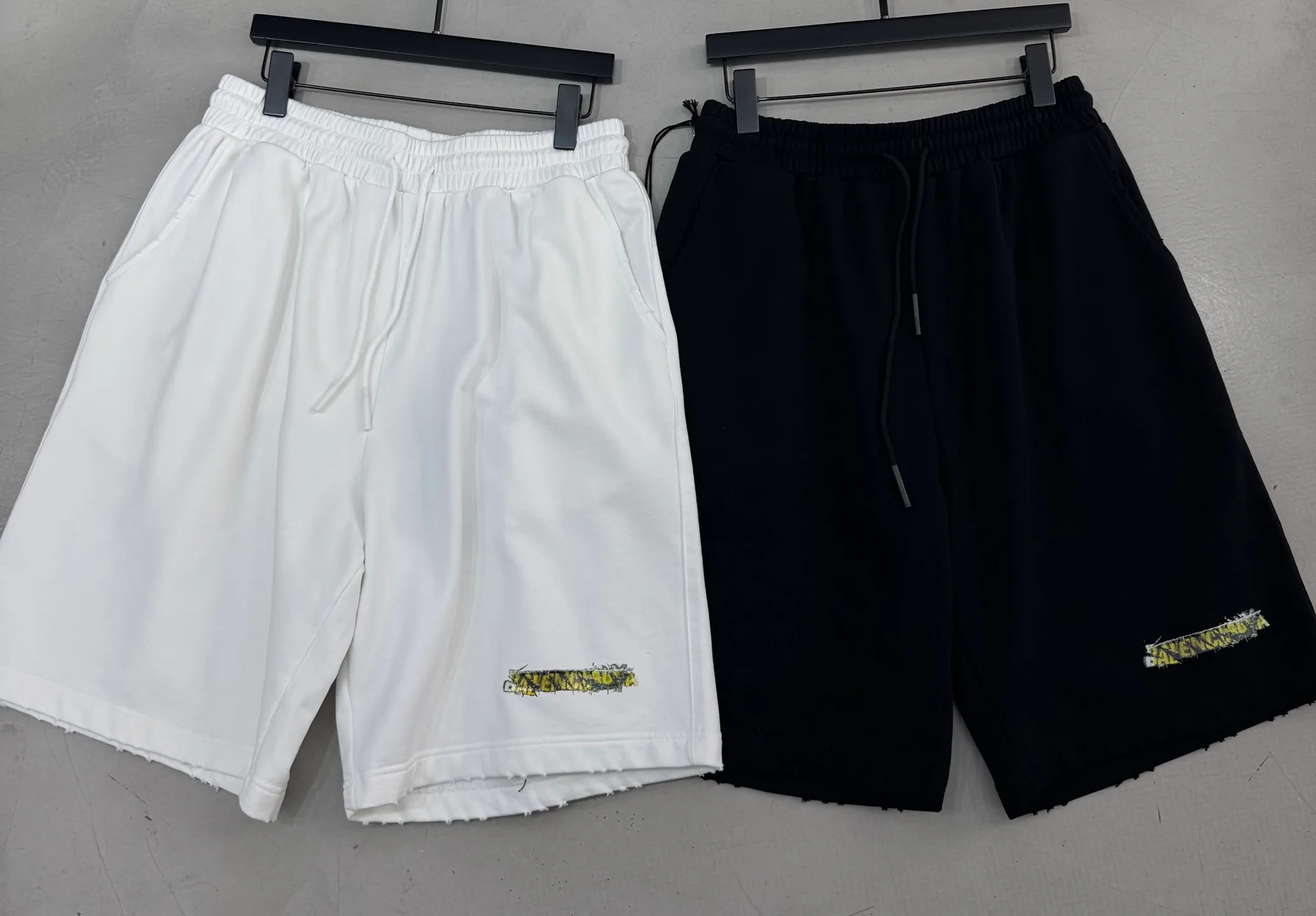 Шорты Мужские Balenciaga 13364954