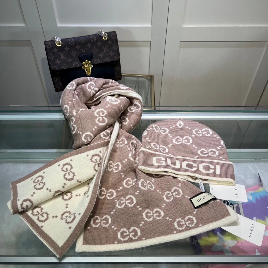 Головные Уборы Gucci 823935
