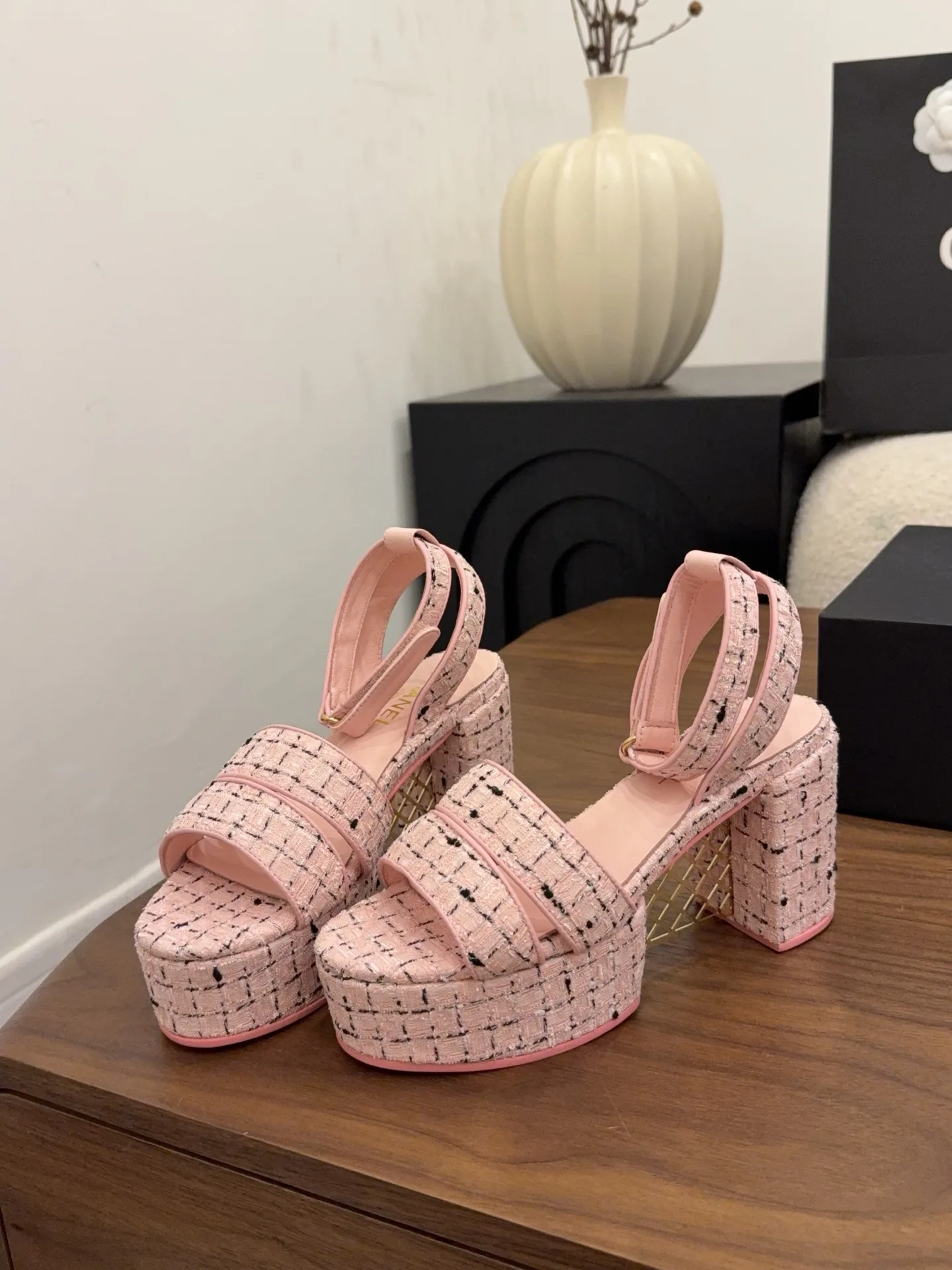 Босоножки Женские Chanel 10807688