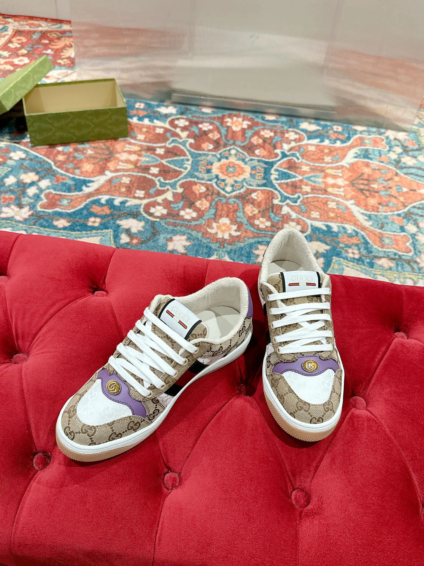 Кроссовки Женские Gucci 17956662