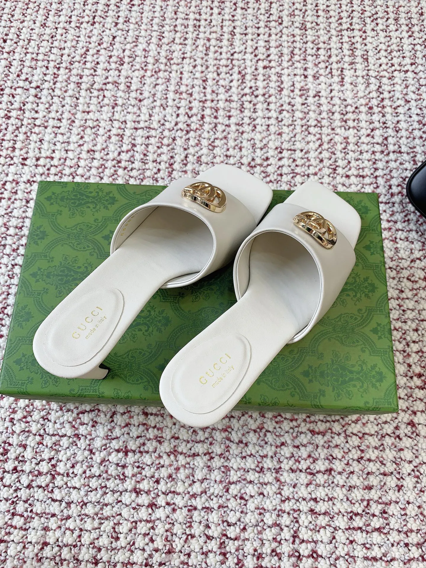 Босоножки Женские Gucci 13438268