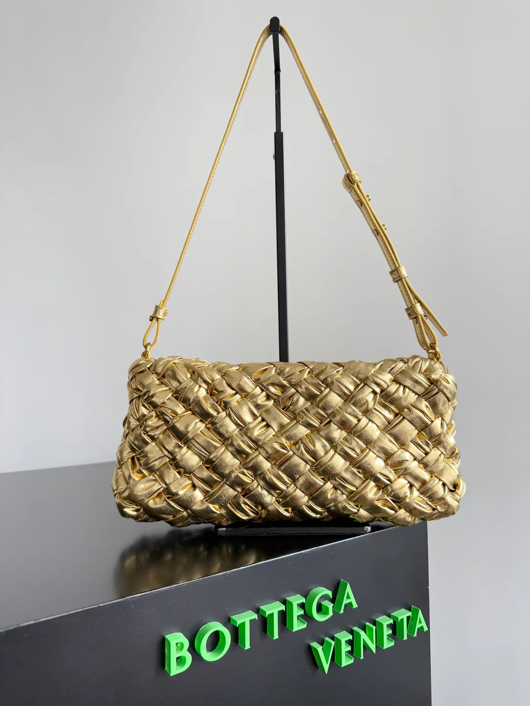 Сумки На Ремне Женские Bottega Veneta 831630