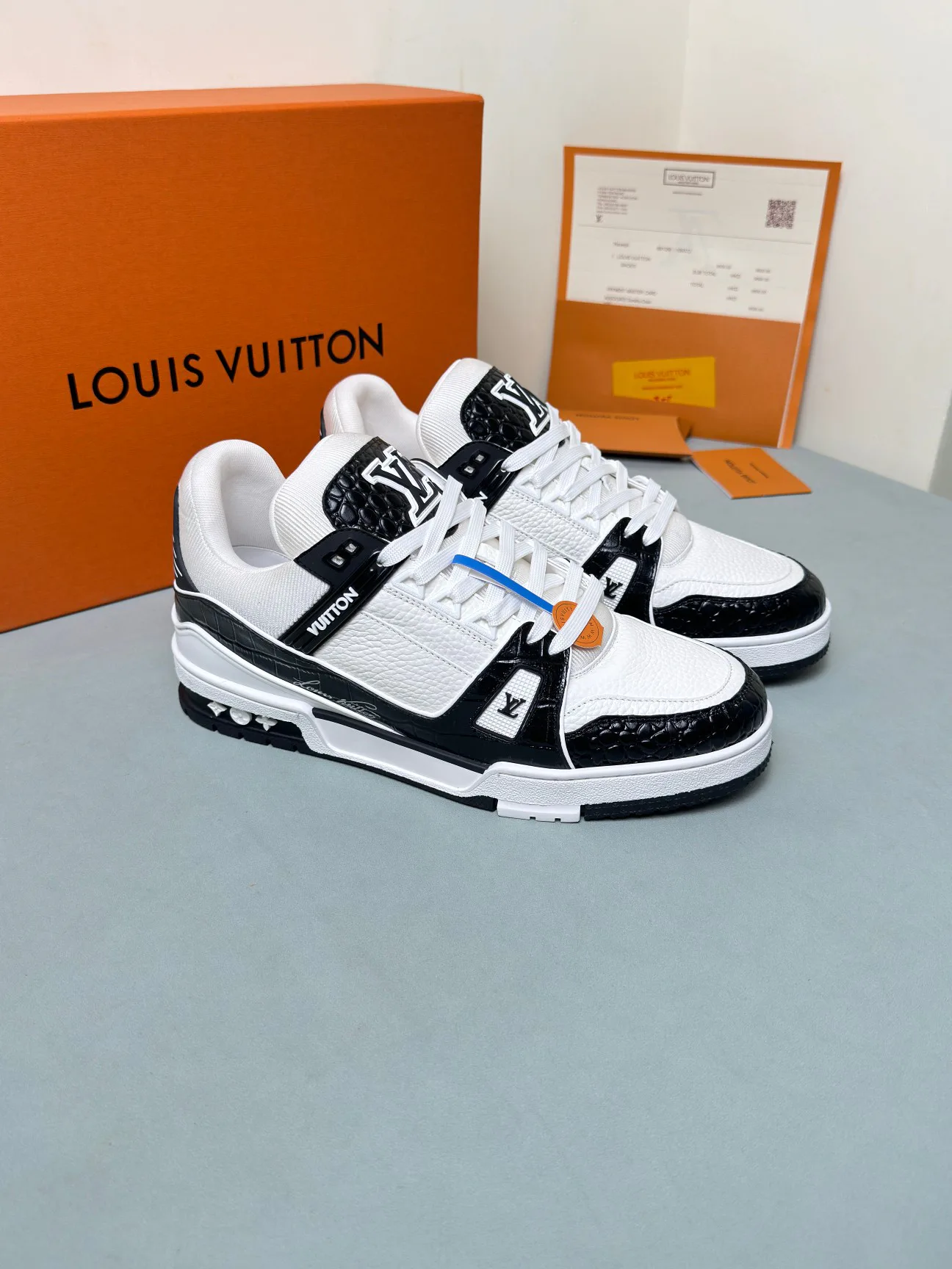 Кроссовки Женские Louis Vuitton 11707347