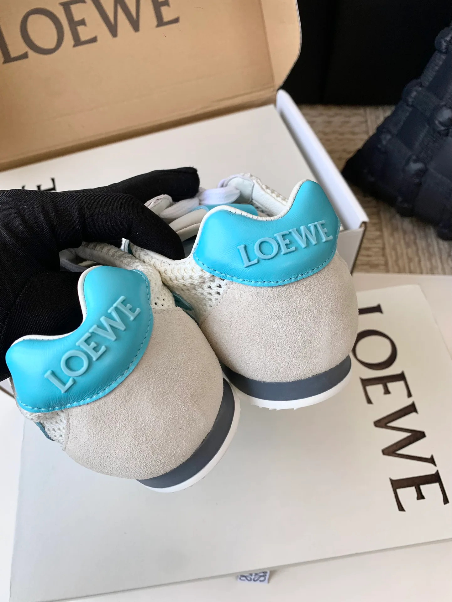 Кроссовки Женские Loewe 17539009