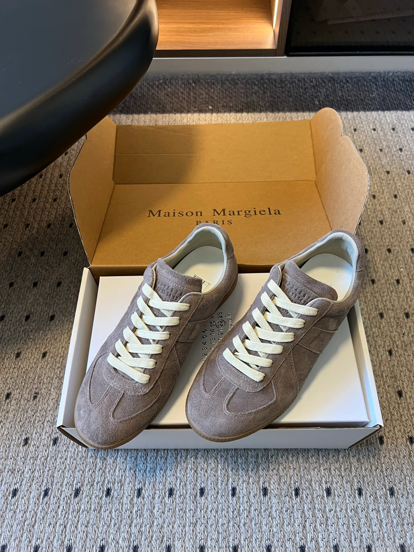 Кроссовки Женские Maison Margiela 19703560