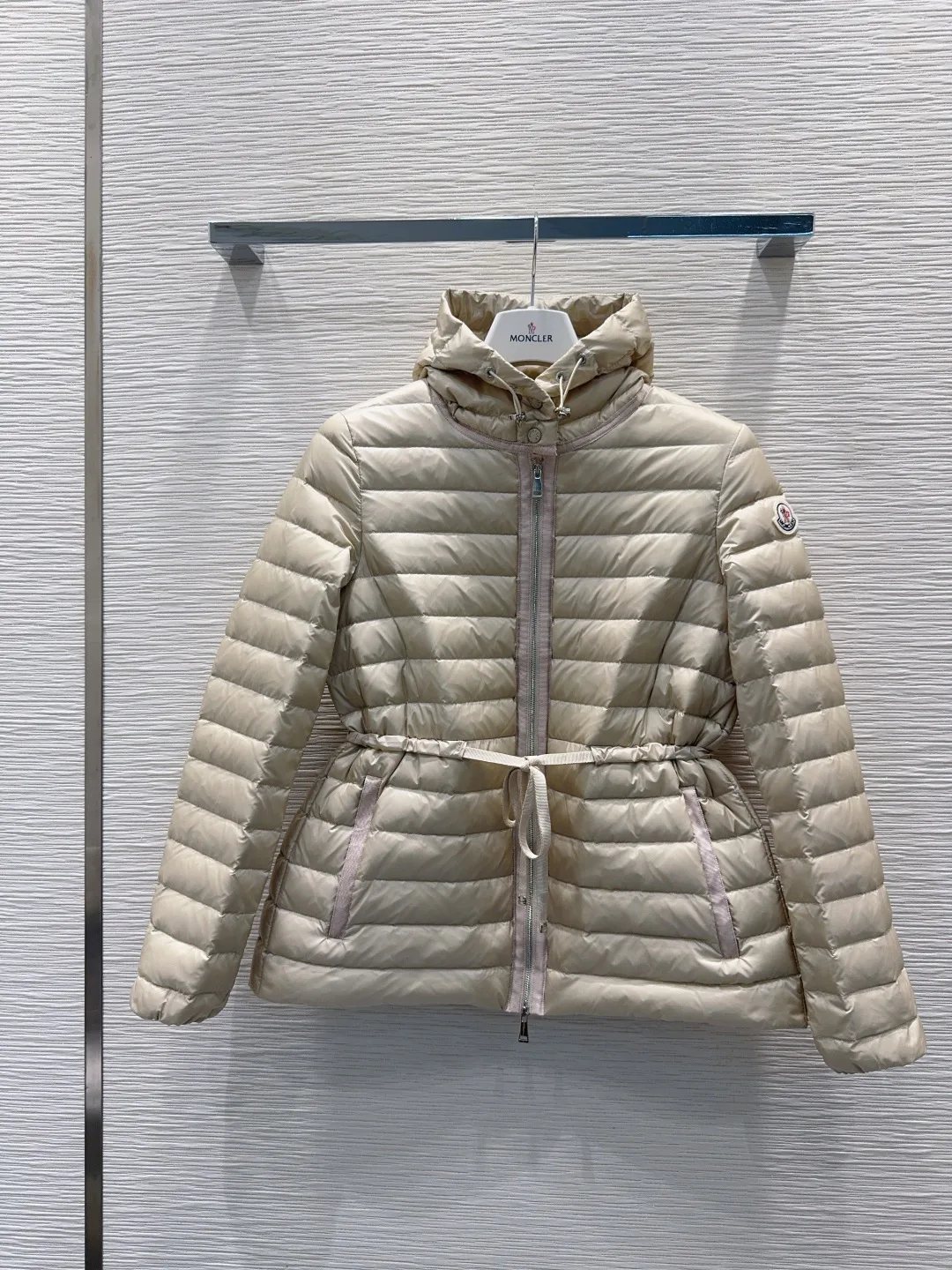Куртки И Пуховики Женские Moncler 20100827
