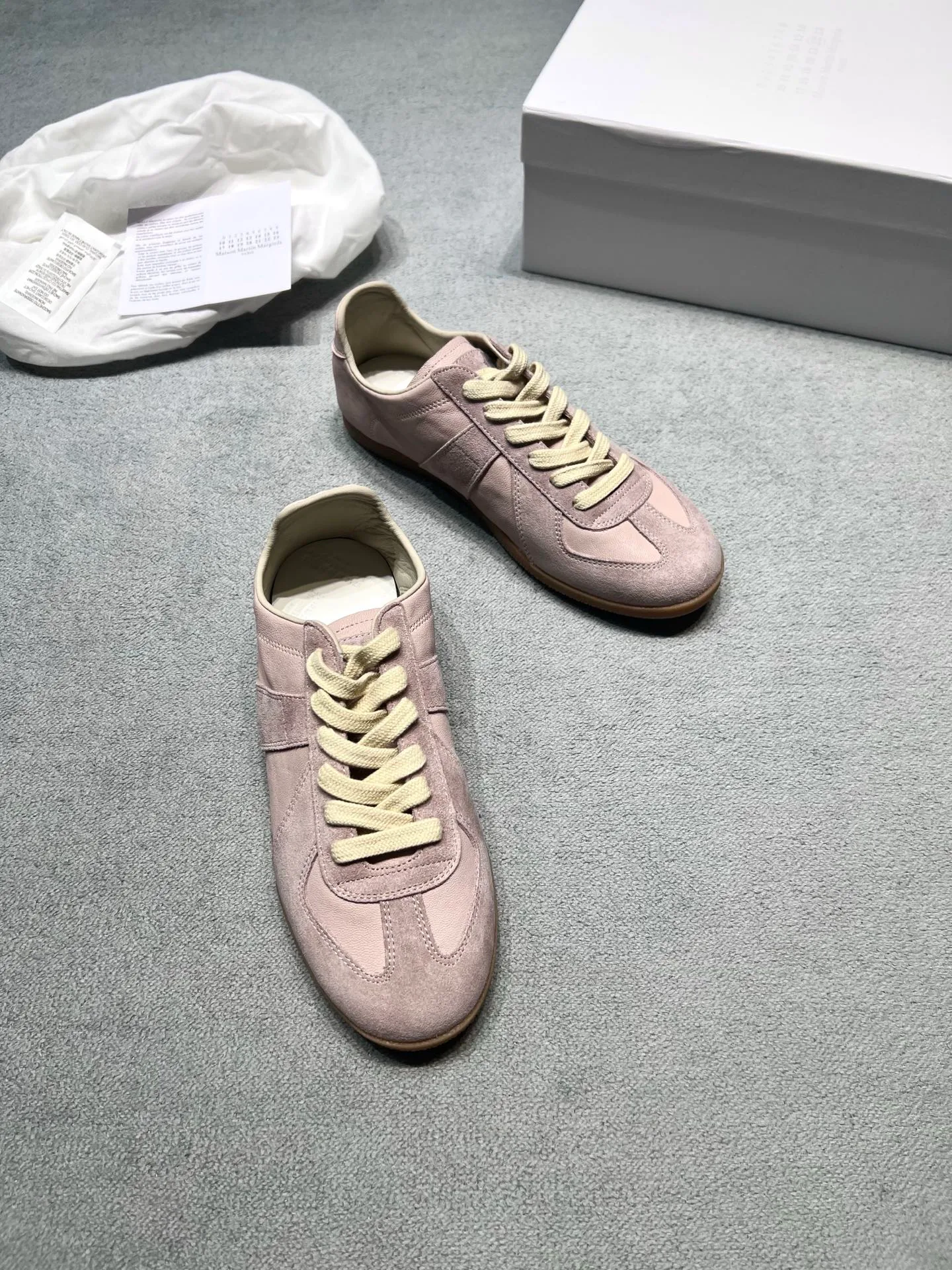 Кроссовки Женские Maison Margiela 18366872