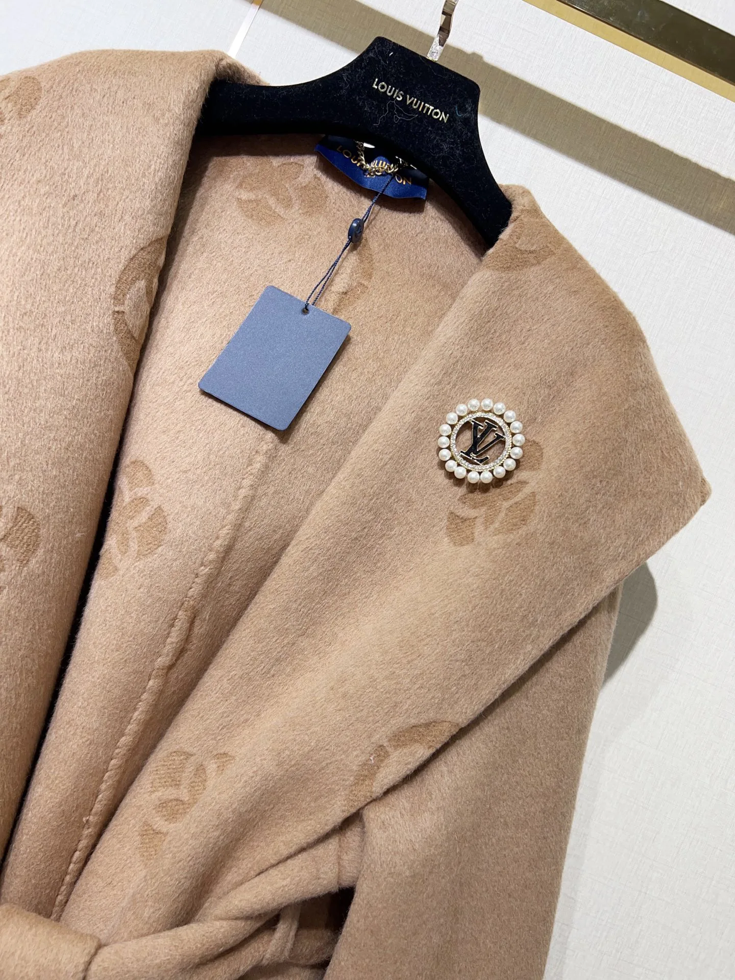 Пальто Женские Louis Vuitton 19189297