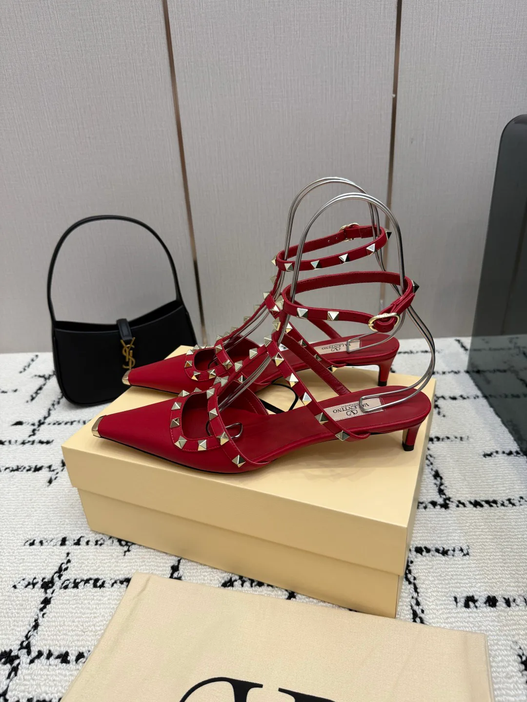 Босоножки Женские Valentino 17594511