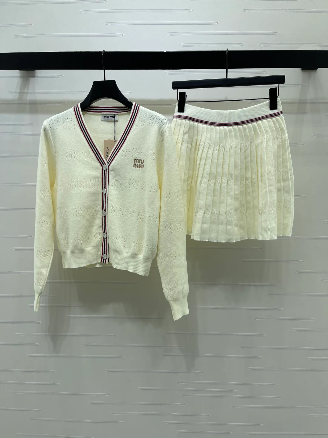Джемперы И Свитеры Женские Miu Miu 17505702