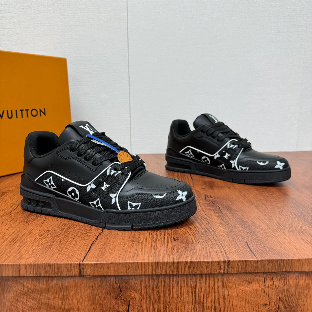 Кроссовки Мужские Louis Vuitton 5892090