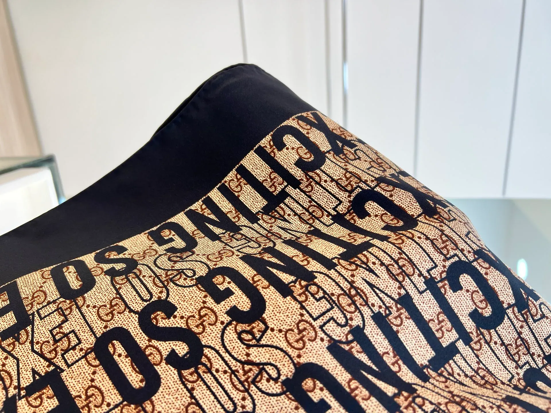 Платки Gucci 1158386