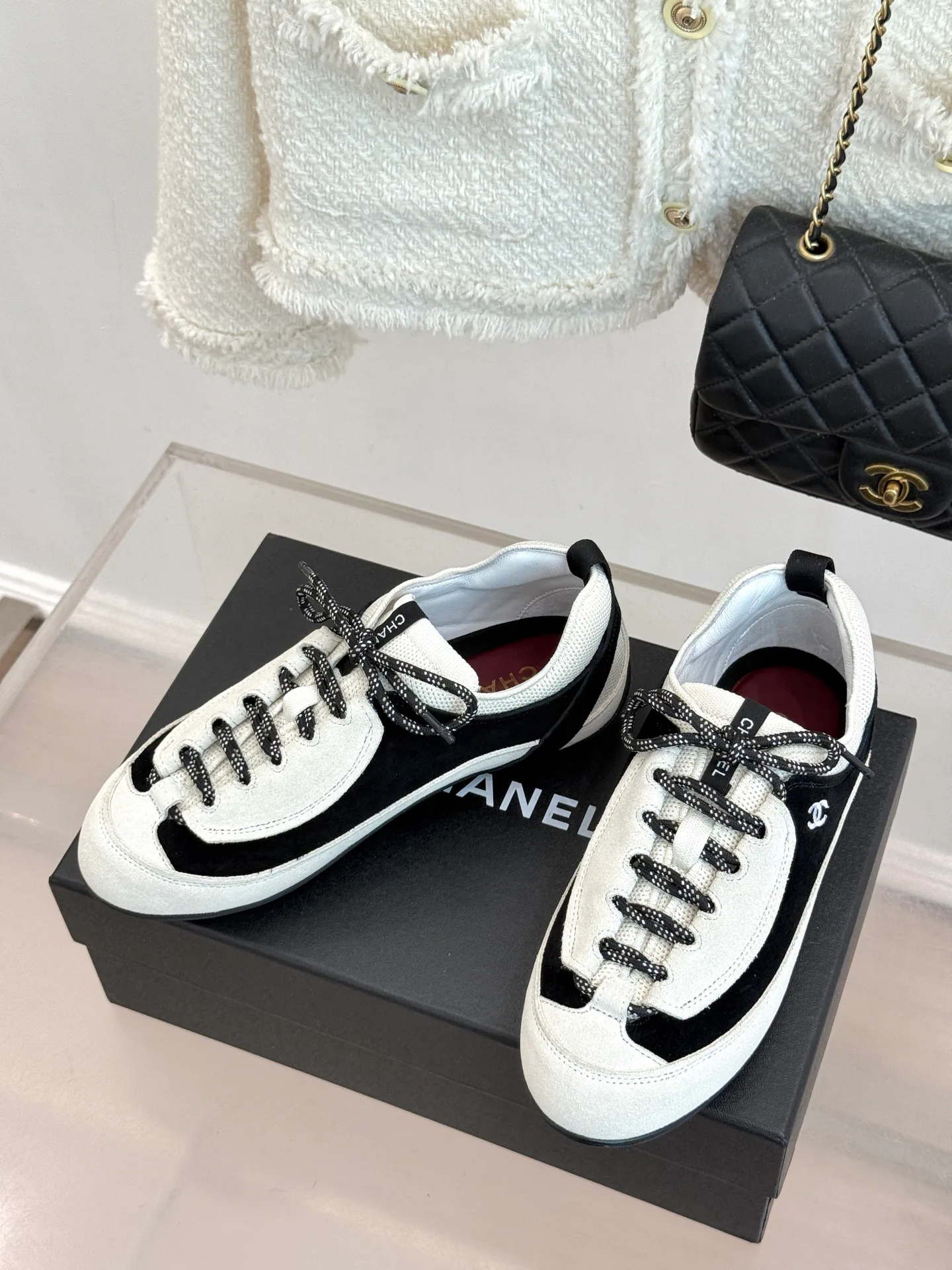 Кроссовки Женские Chanel 17025637