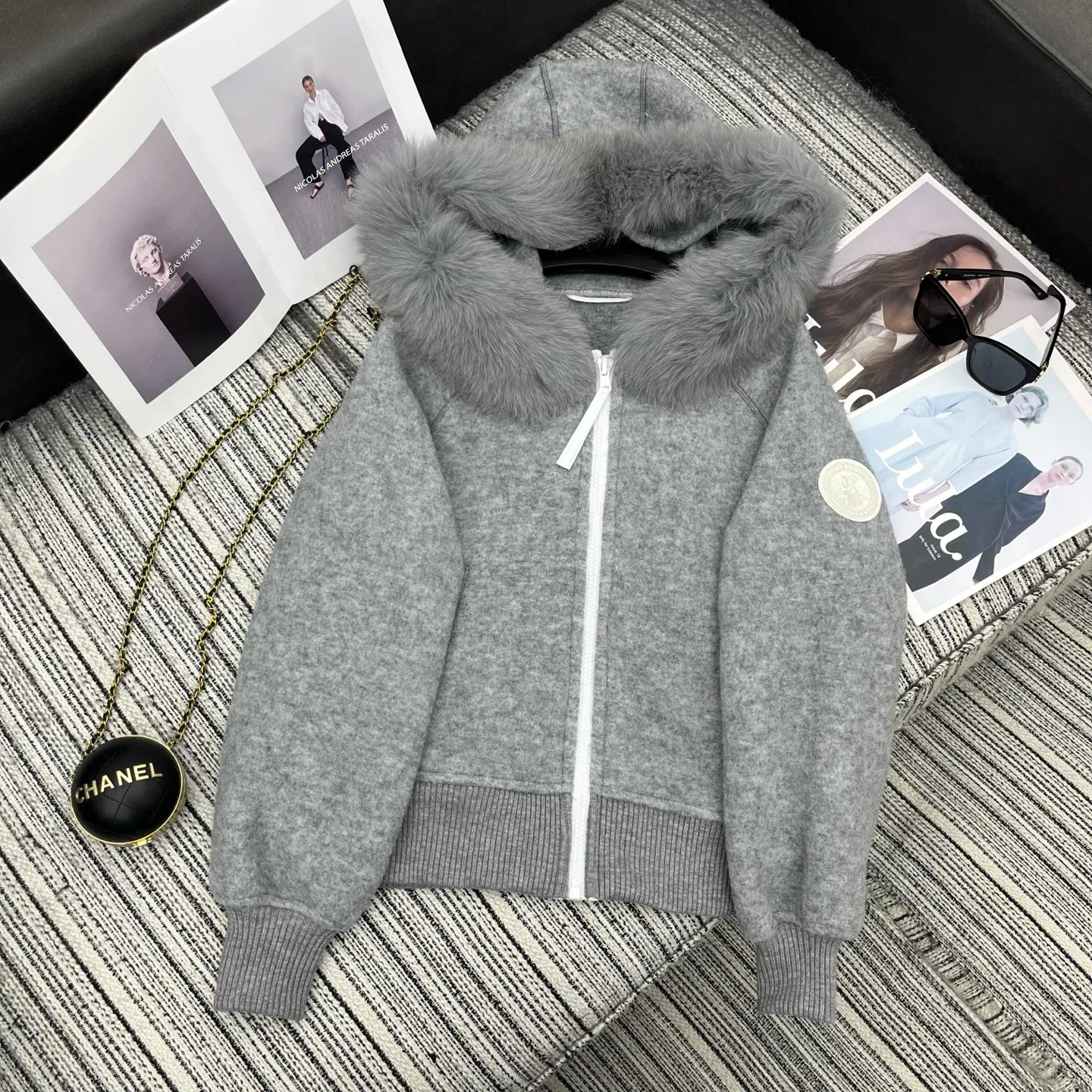 Пальто Женские Canada Goose 4116163