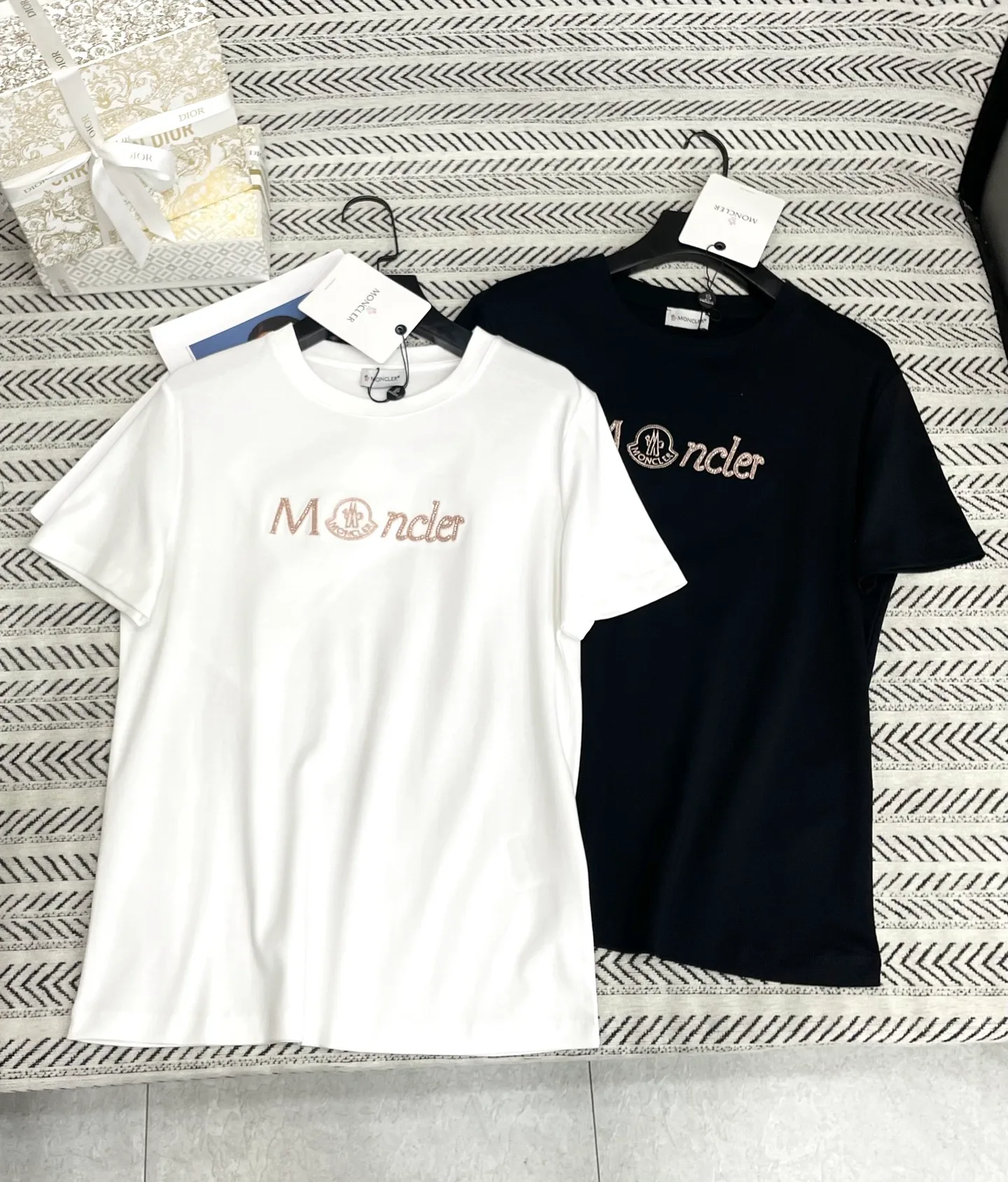 Футболки Женские Moncler 2321912