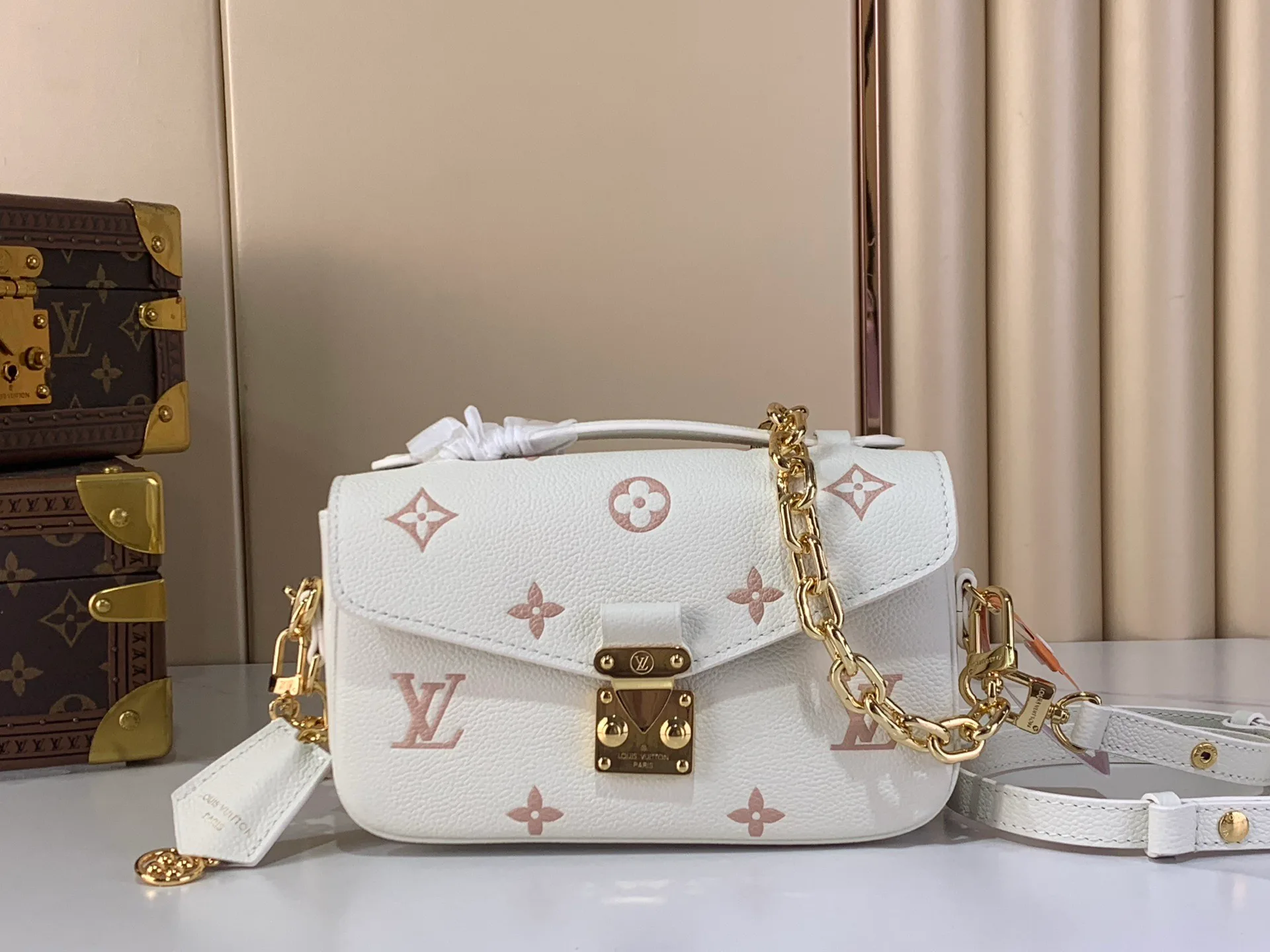 Классические Сумки Женские Louis Vuitton 1547168