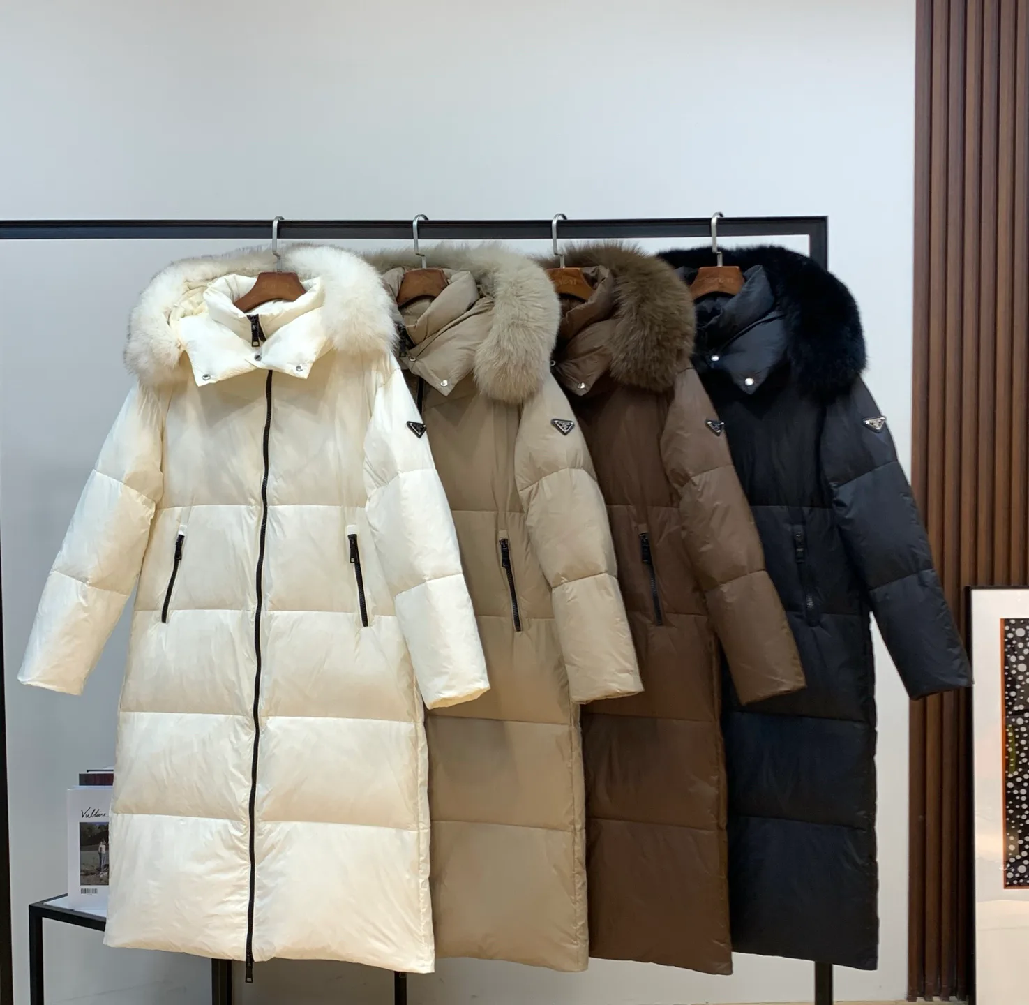 Куртки И Пуховики Женские Prada 18478850