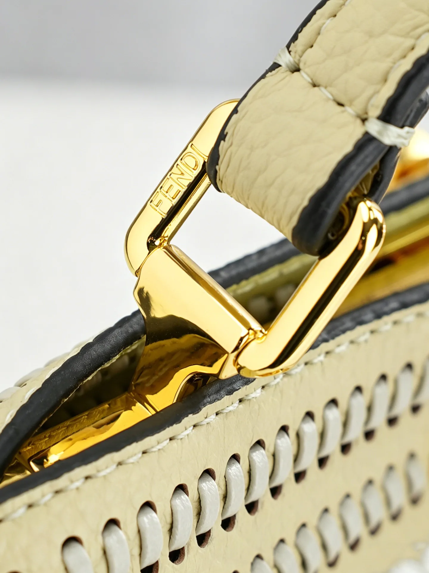 Классические Сумки Женские Fendi 18005122