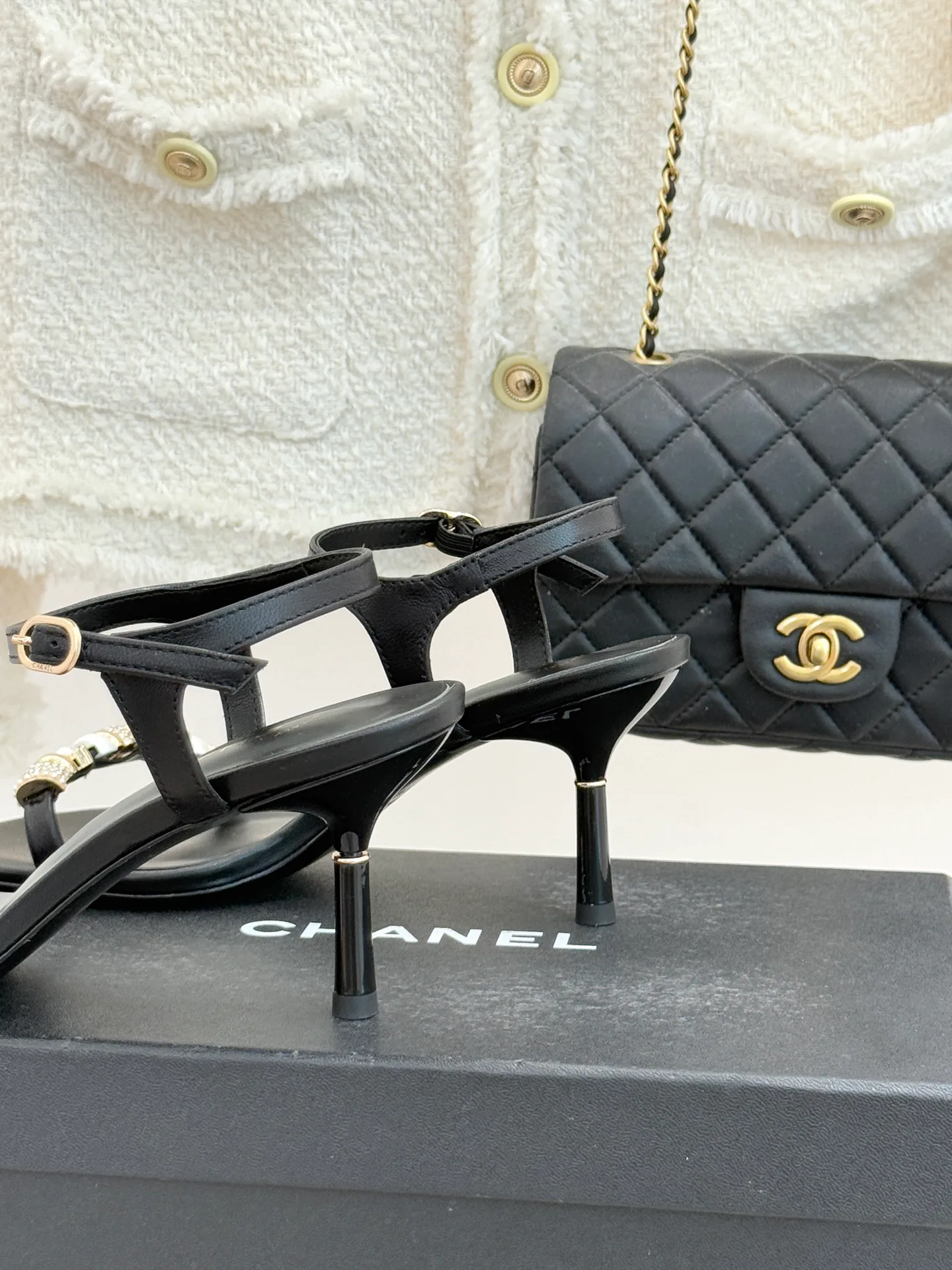 Босоножки Женские Chanel 11167359