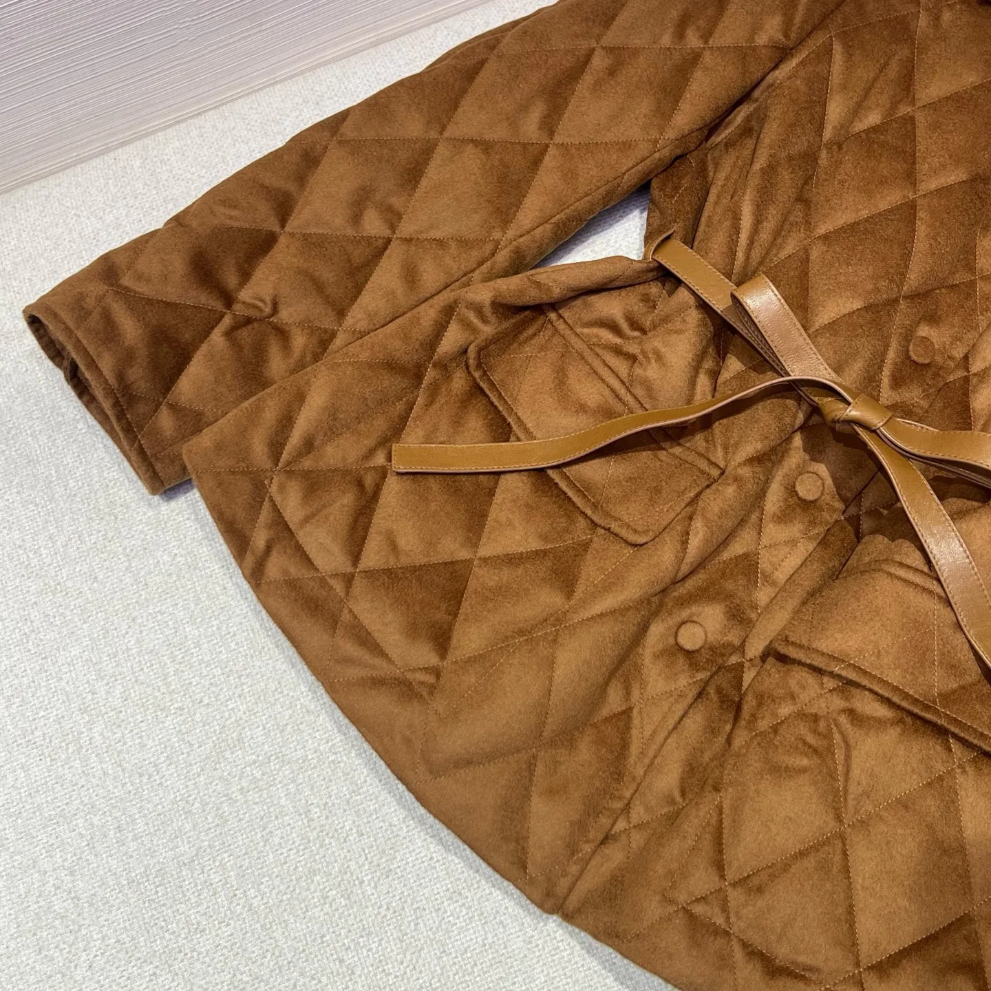 Куртки И Пуховики Женские Burberry 19813588
