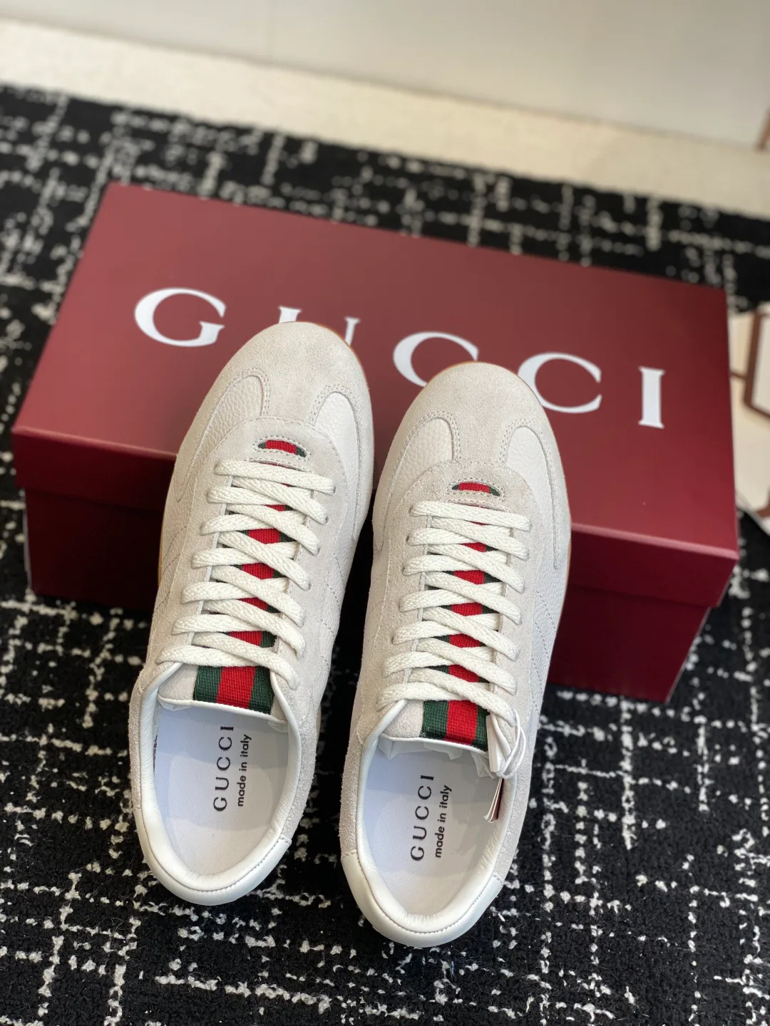 Кроссовки Женские Gucci 11373269