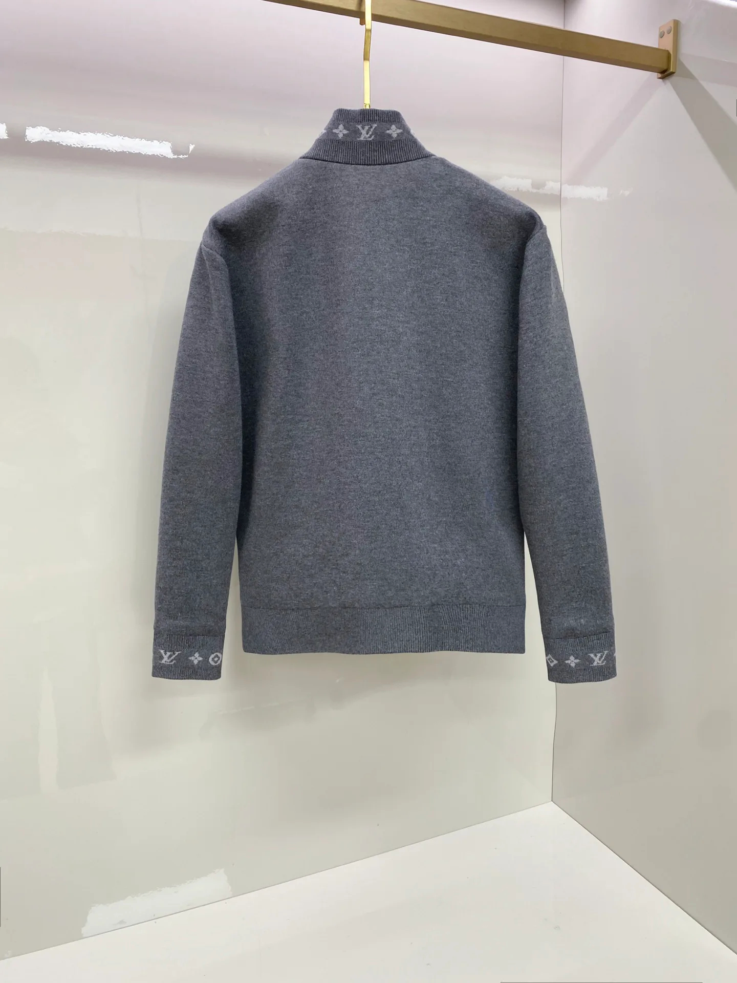 Куртки И Пуховики Мужские Louis Vuitton 1129732