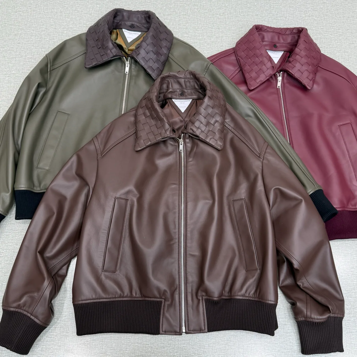 Кожаные Куртки И Дублёнки Женские Bottega Veneta 17408438