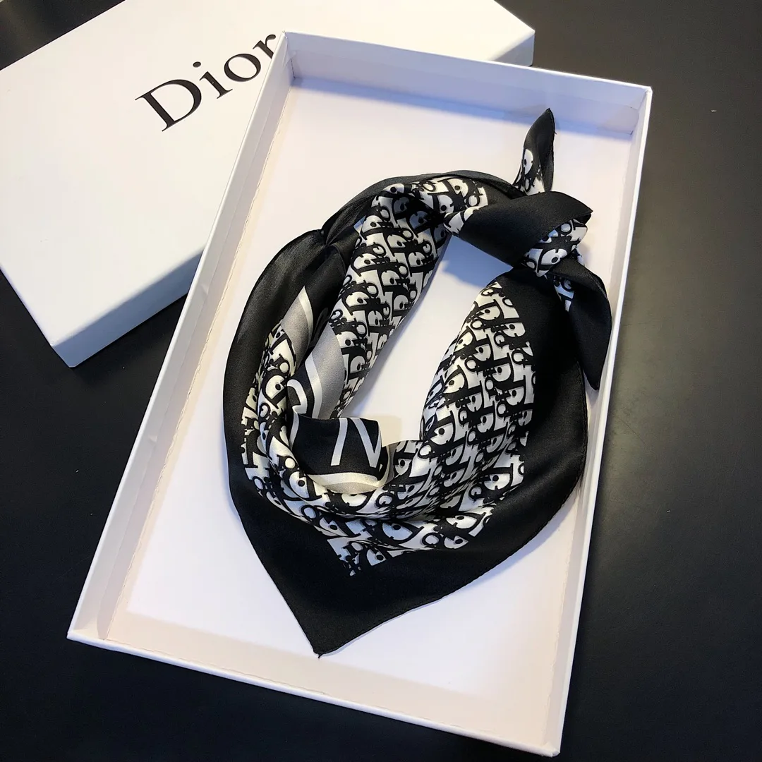 Платки Christian Dior 11762595