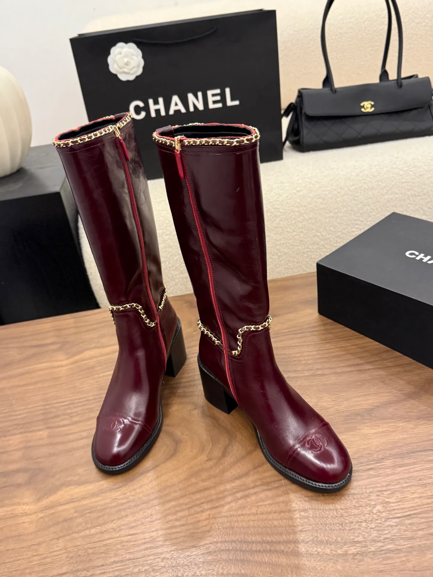 Сапоги Женские Chanel 18223580