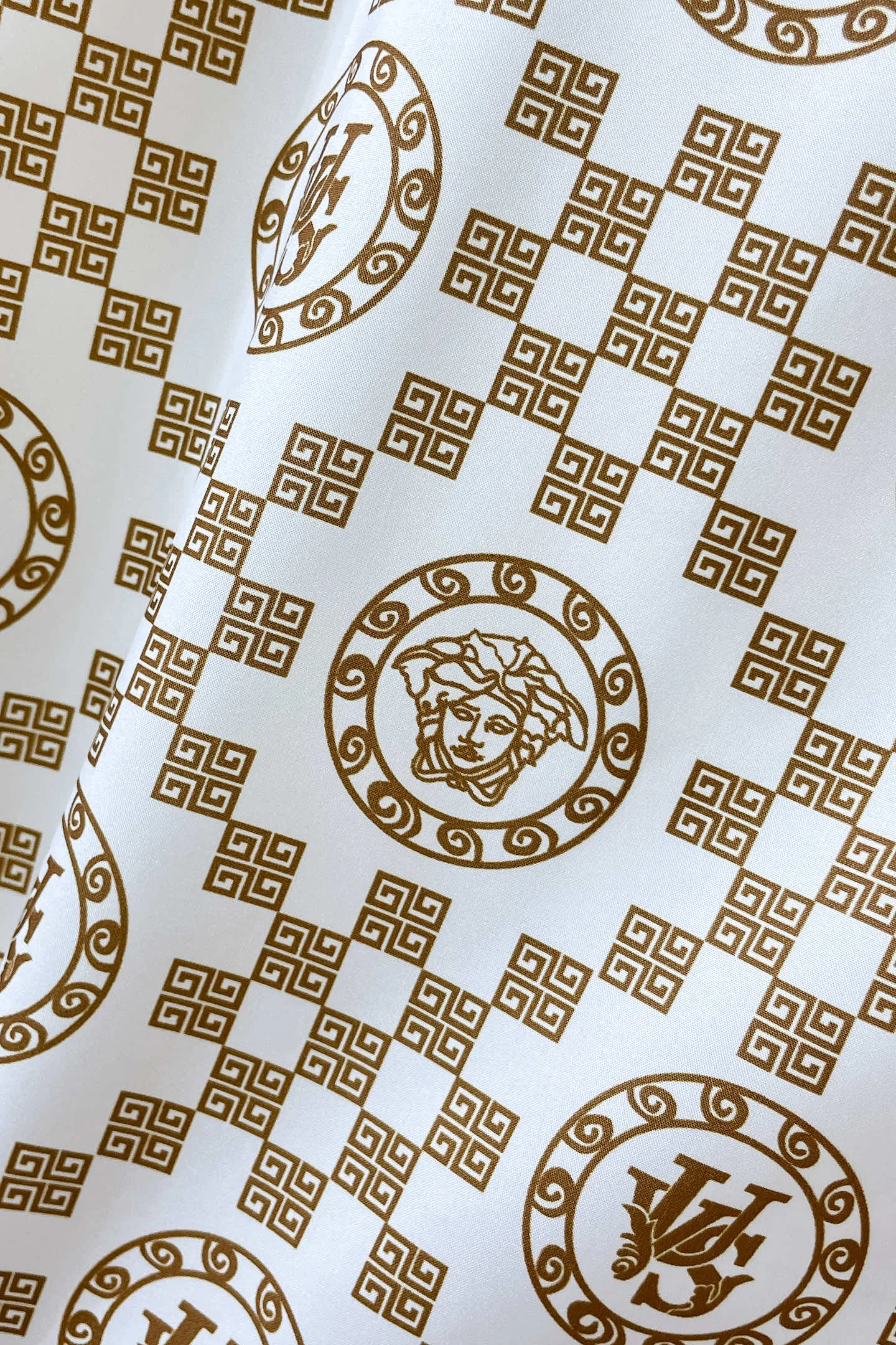 Куртки И Пуховики Мужские Versace 17900364