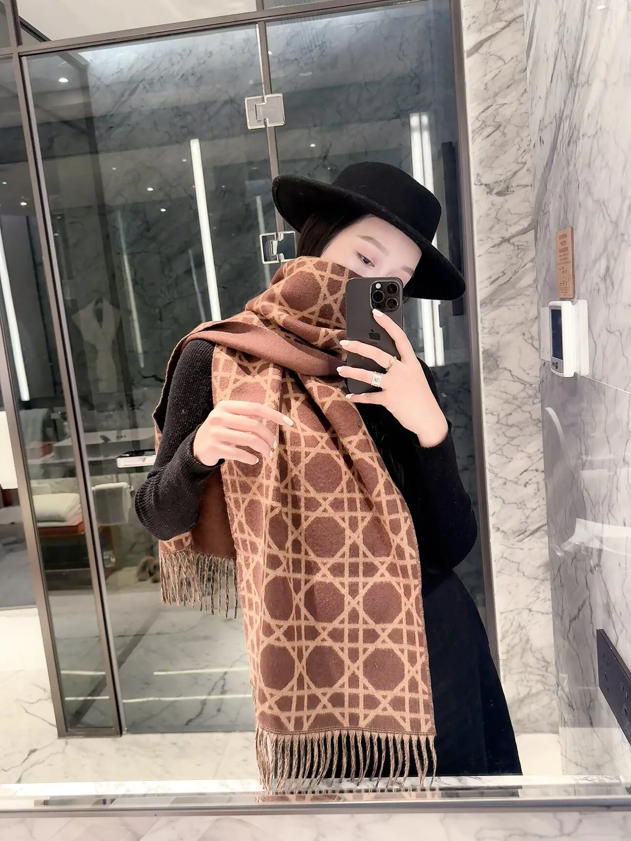 Шарфы Christian Dior 18427165
