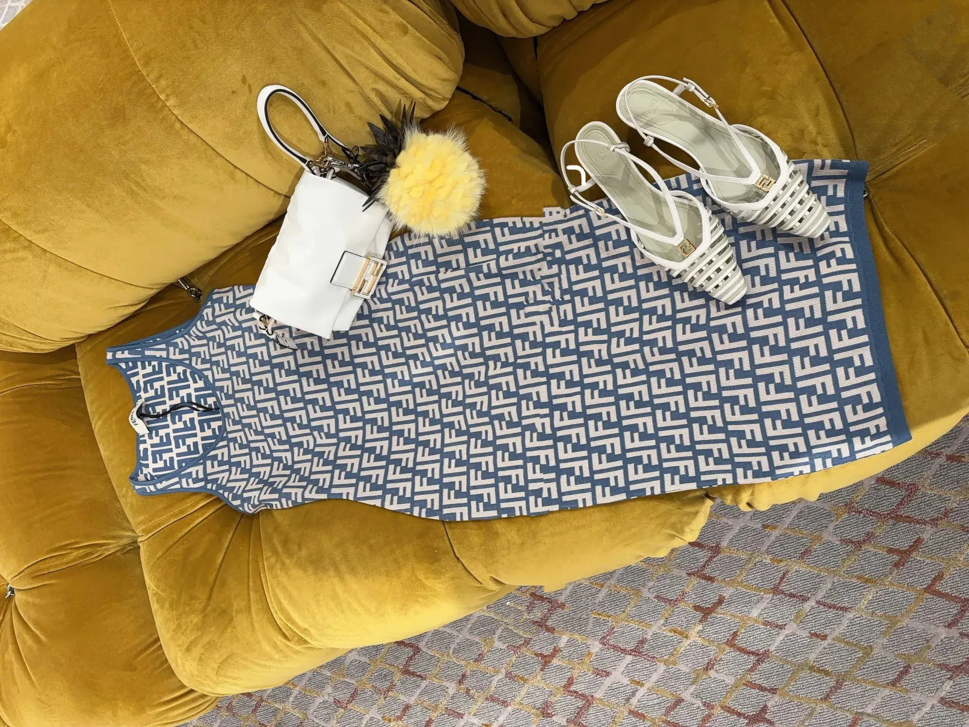 Платья Женские Fendi 29678