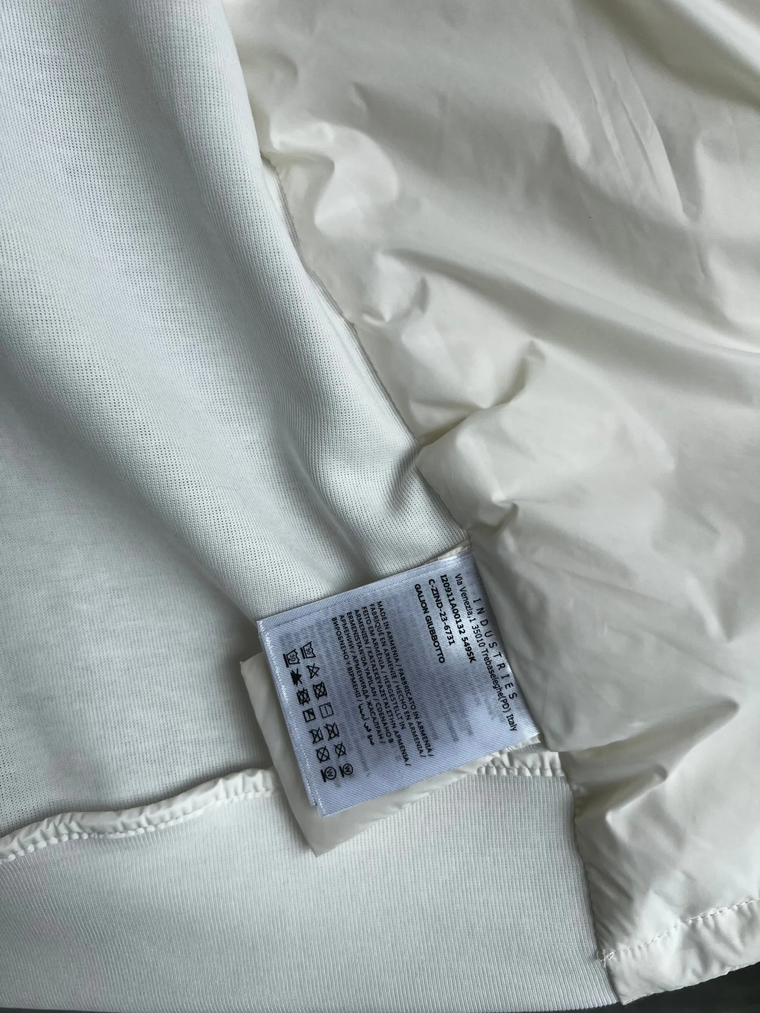 Куртки И Пуховики Женские Moncler 19004538