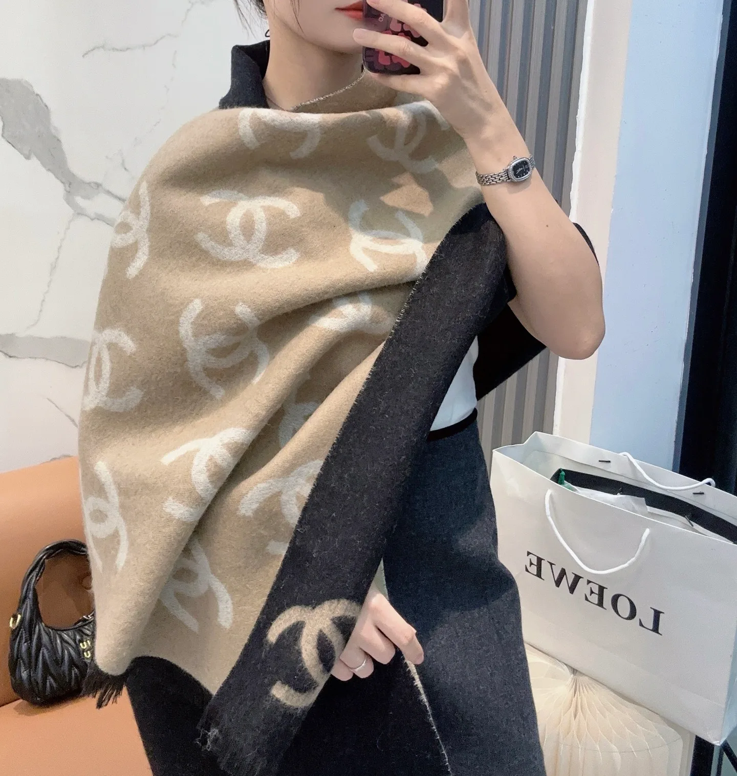 Шарфы Chanel 18401181