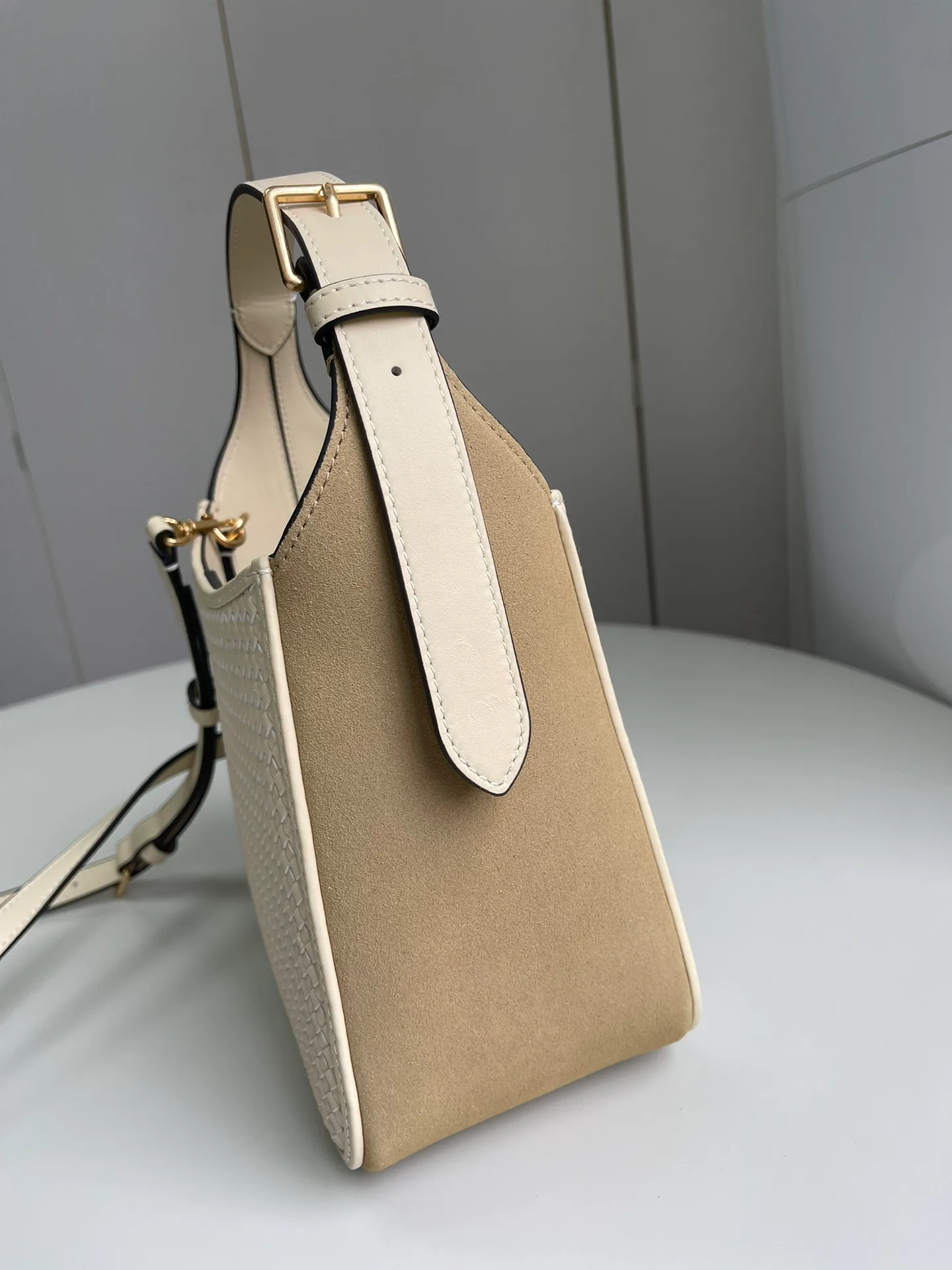 Сумки На Ремне Женские Tory Burch 22898