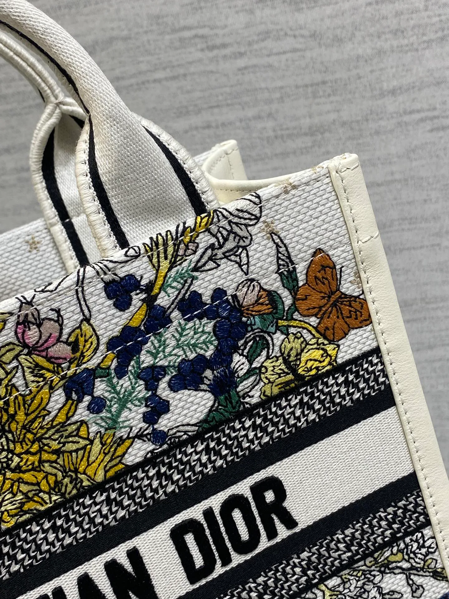 Сумки На Ремне Женские Christian Dior 167595