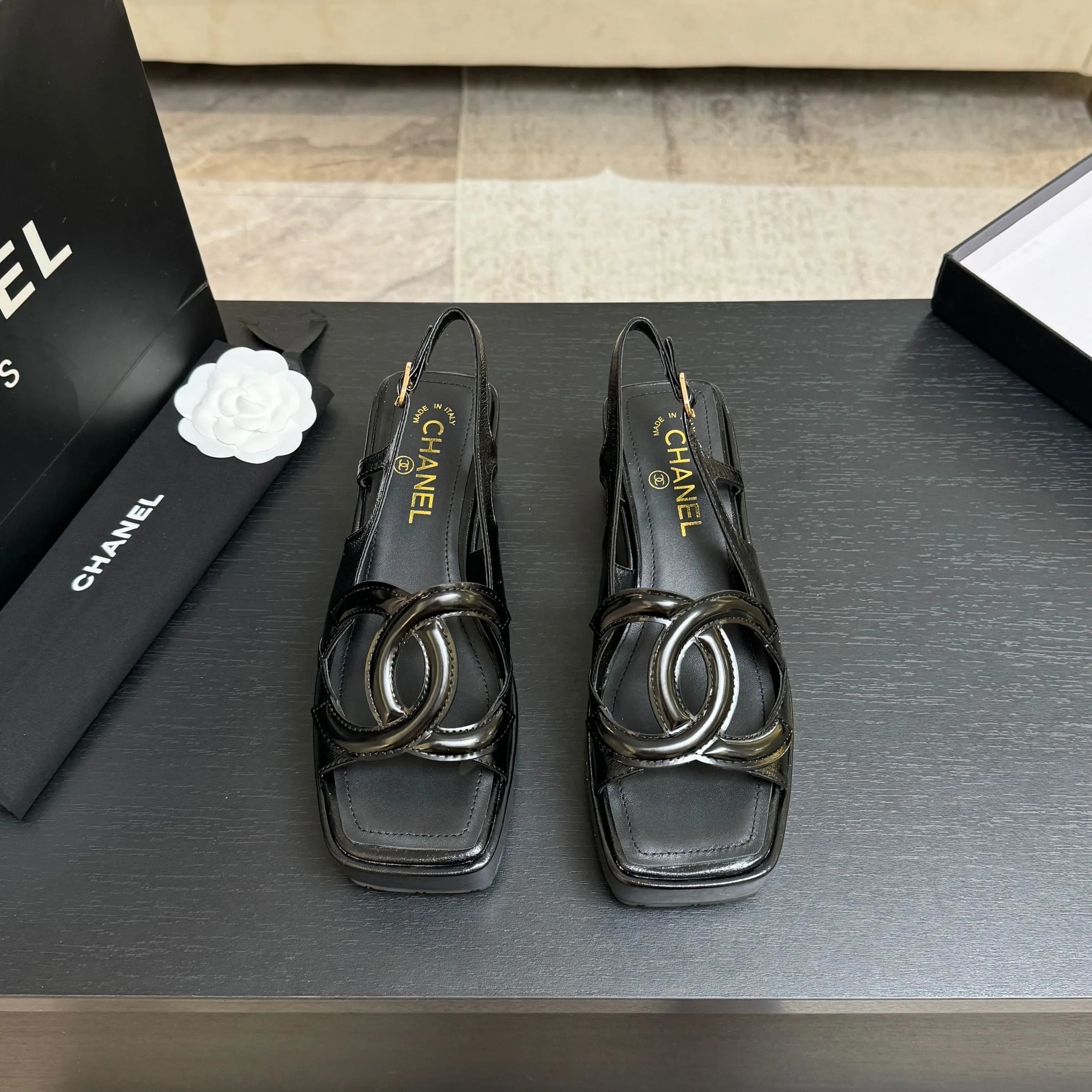 Босоножки Женские Chanel 18063120