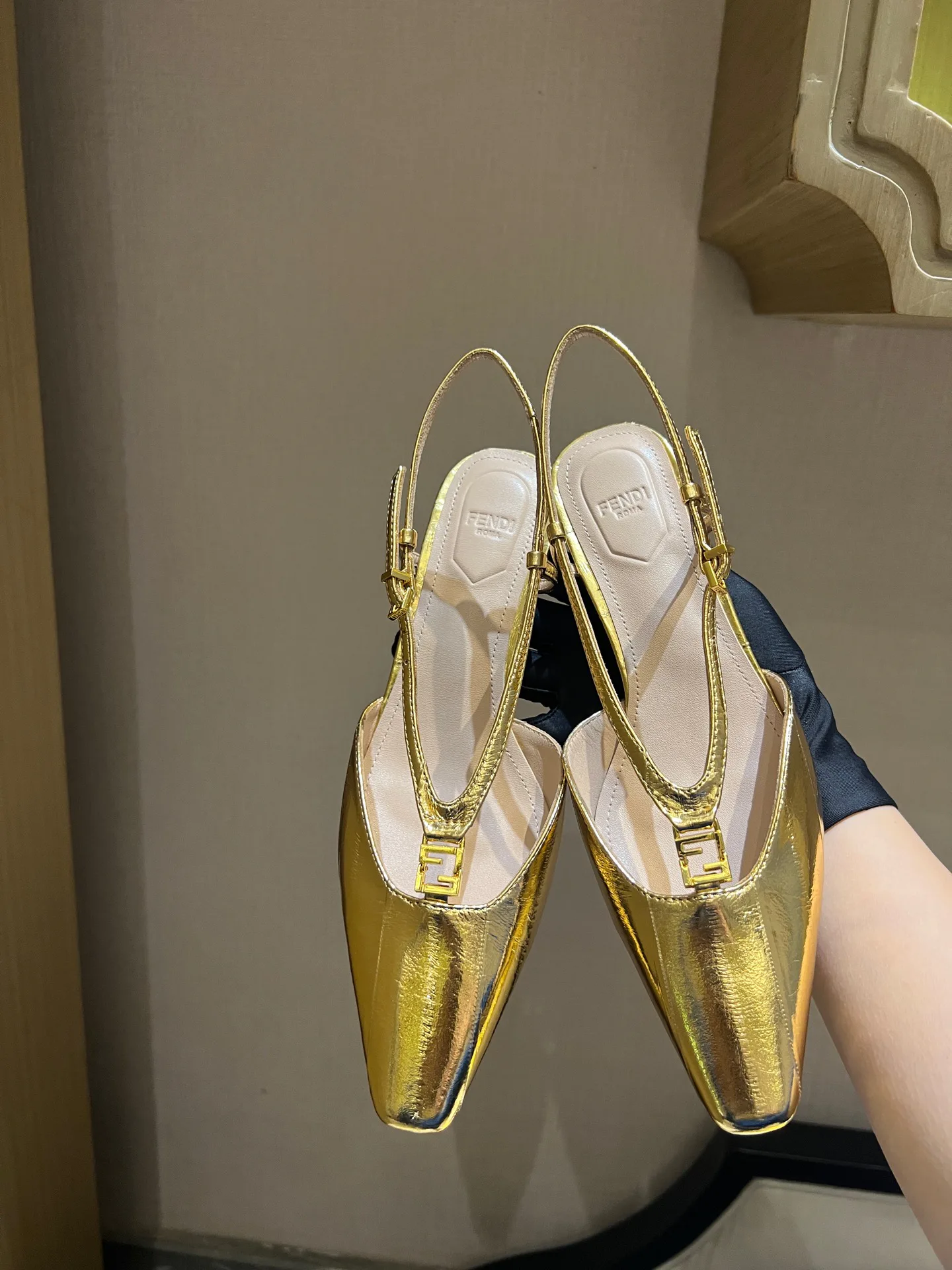 Туфли Женские Fendi 68596