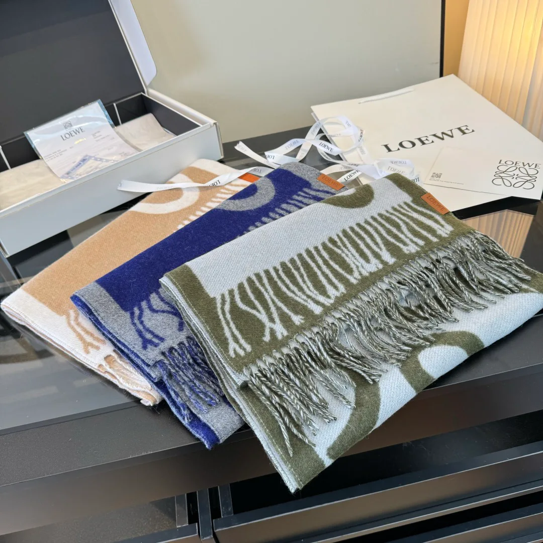 Шарфы Loewe 18627298
