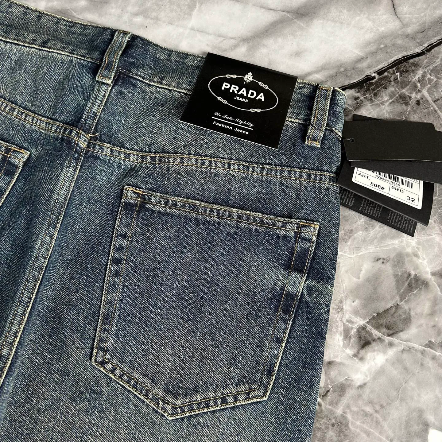 Джинсы Мужские Prada 17642148