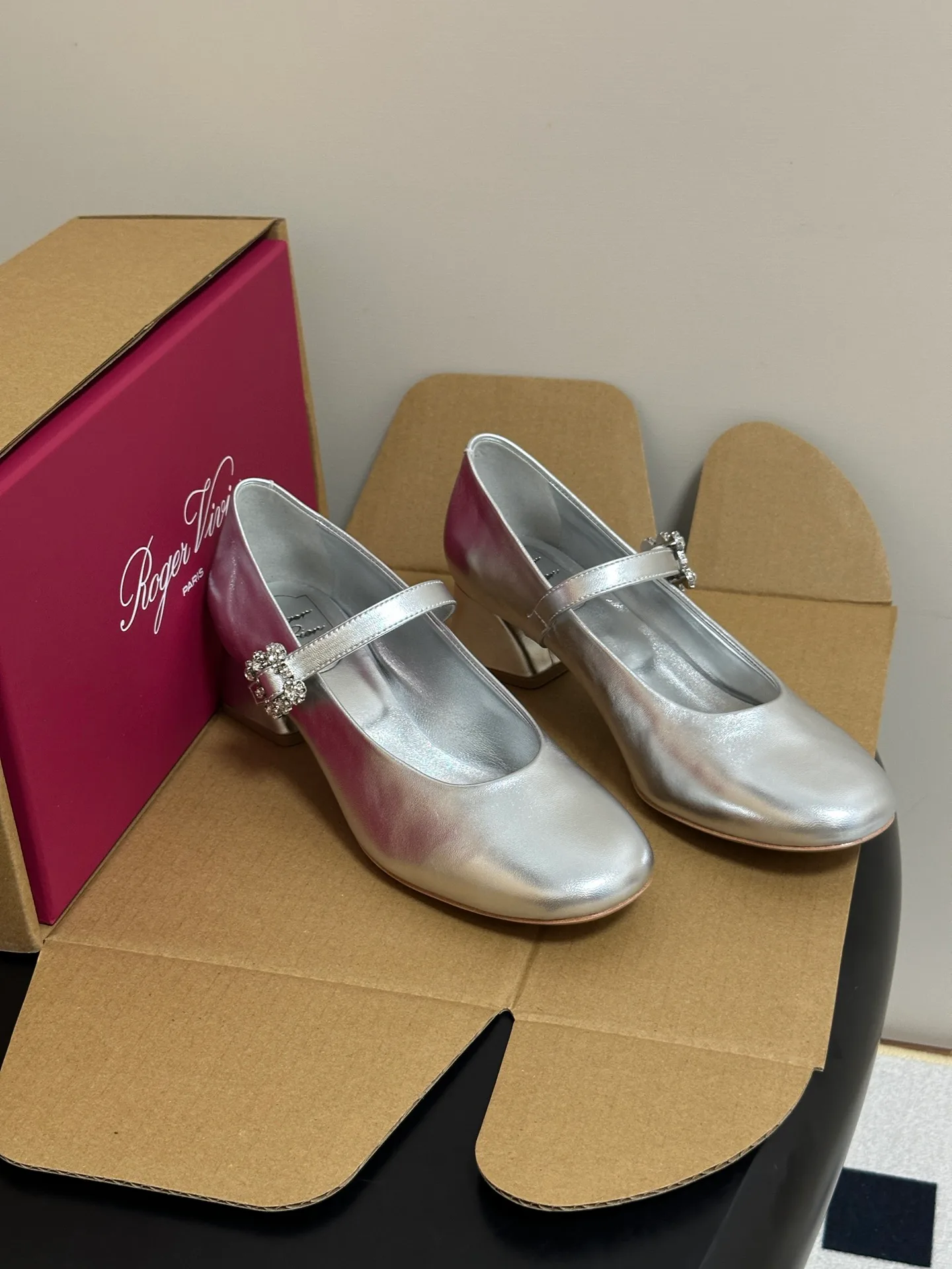 Туфли Женские Roger Vivier 18041486