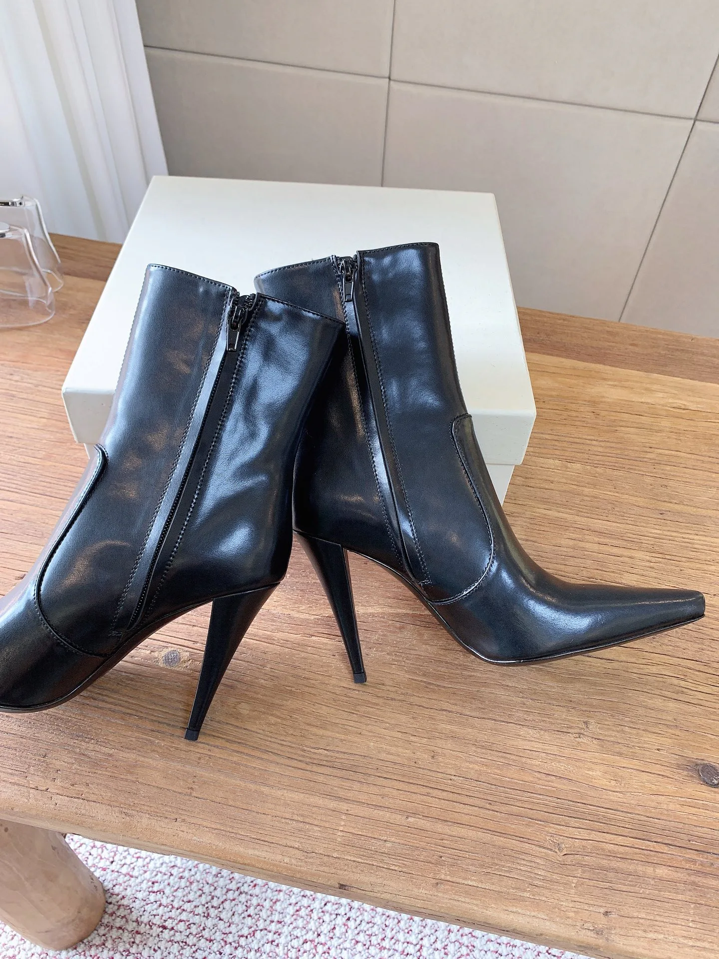 Ботильоны Женские Saint Laurent 18365302