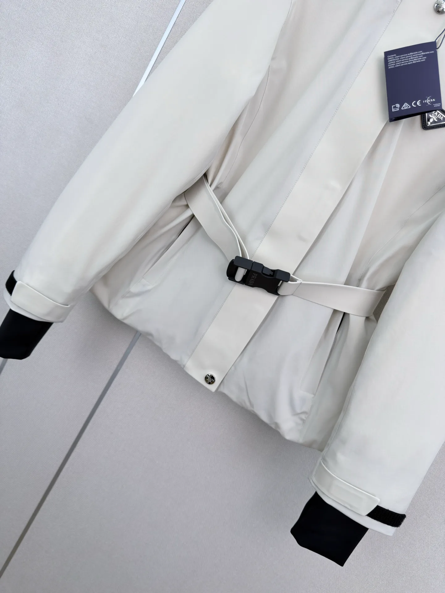 Куртки И Пуховики Женские Prada 18023487