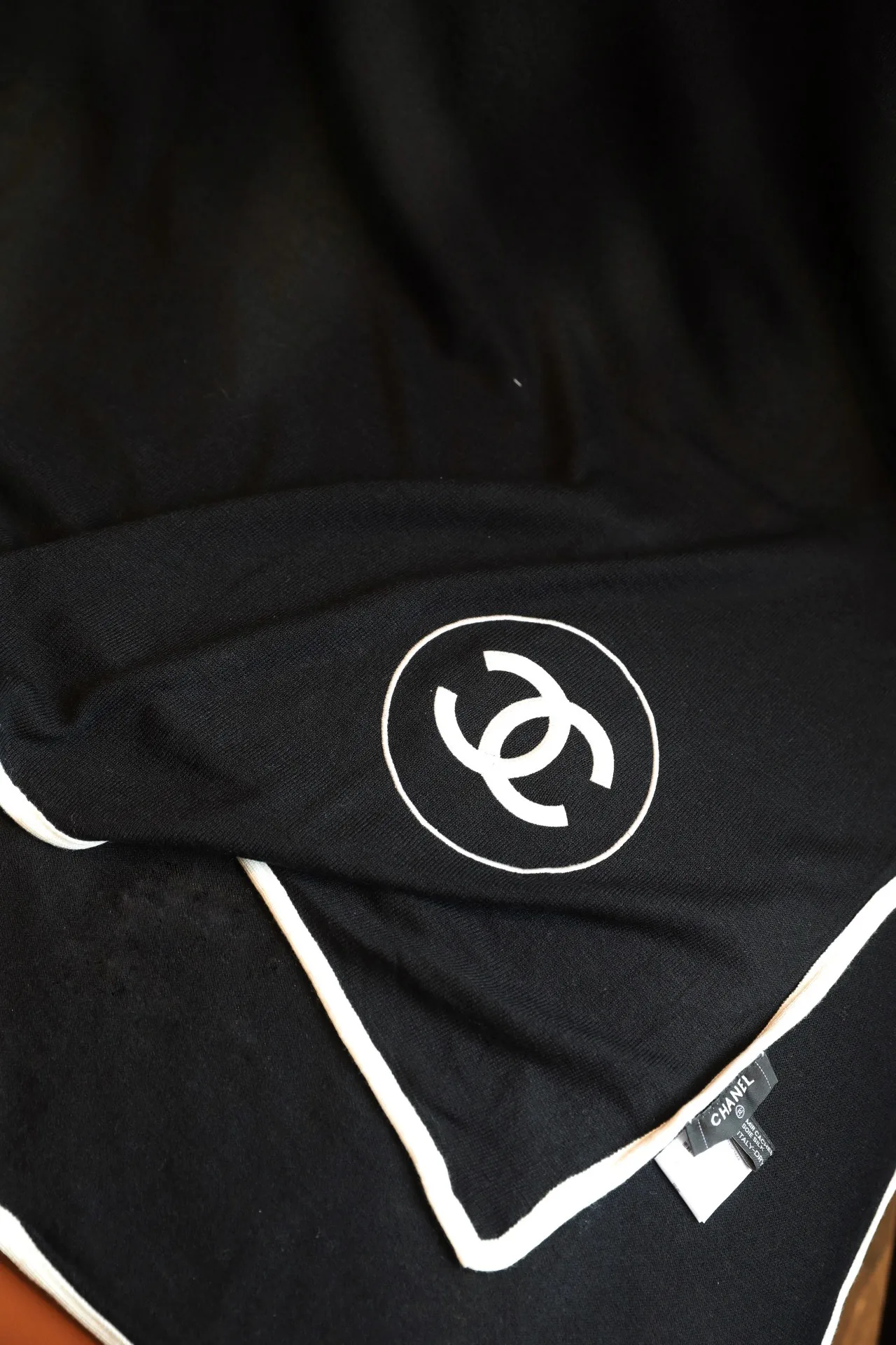 Шарфы Chanel 13478495