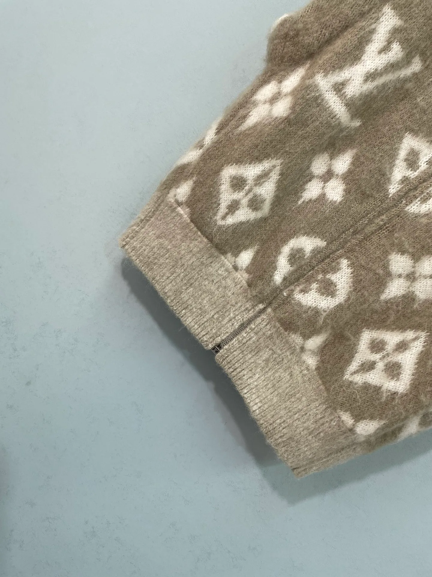 Жилеты Женские Louis Vuitton 19042707