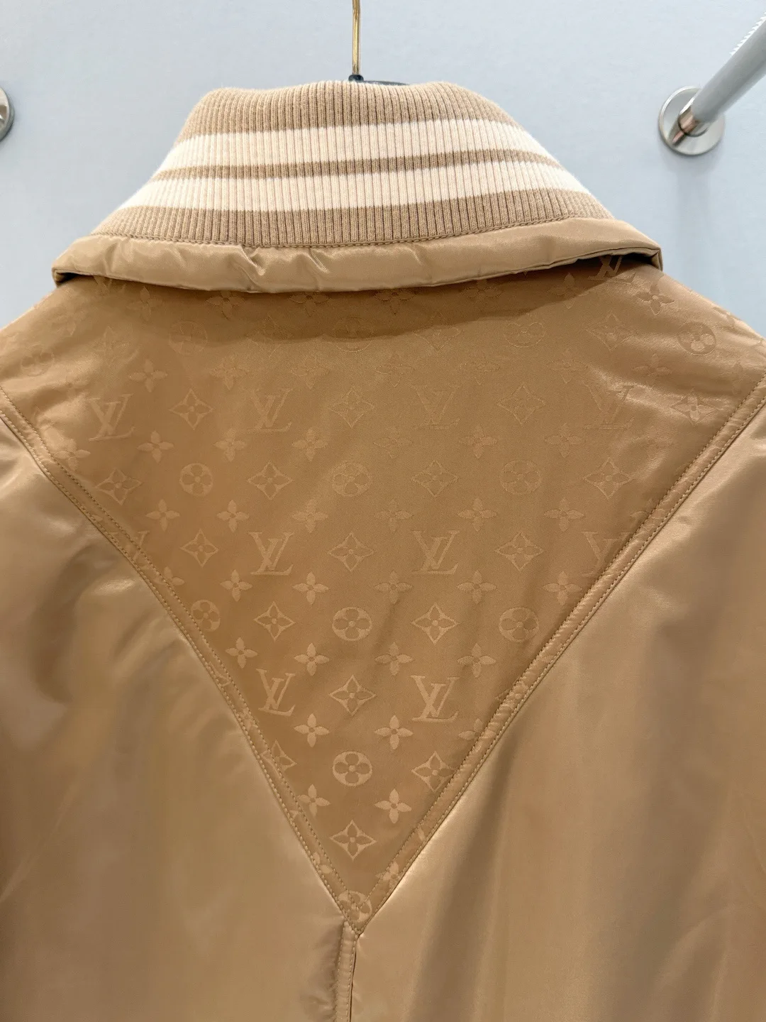 Куртки Женские Louis Vuitton 447631